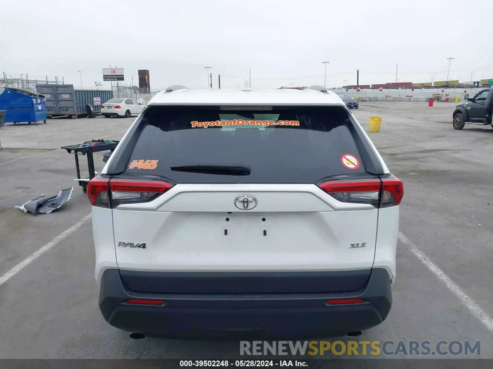 16 Photograph of a damaged car 2T3W1RFV0NW205366 TOYOTA RAV4 2022