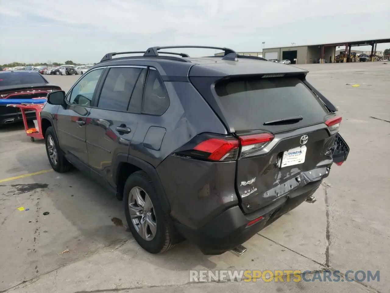 3 Photograph of a damaged car 2T3W1RFV1NC200873 TOYOTA RAV4 2022