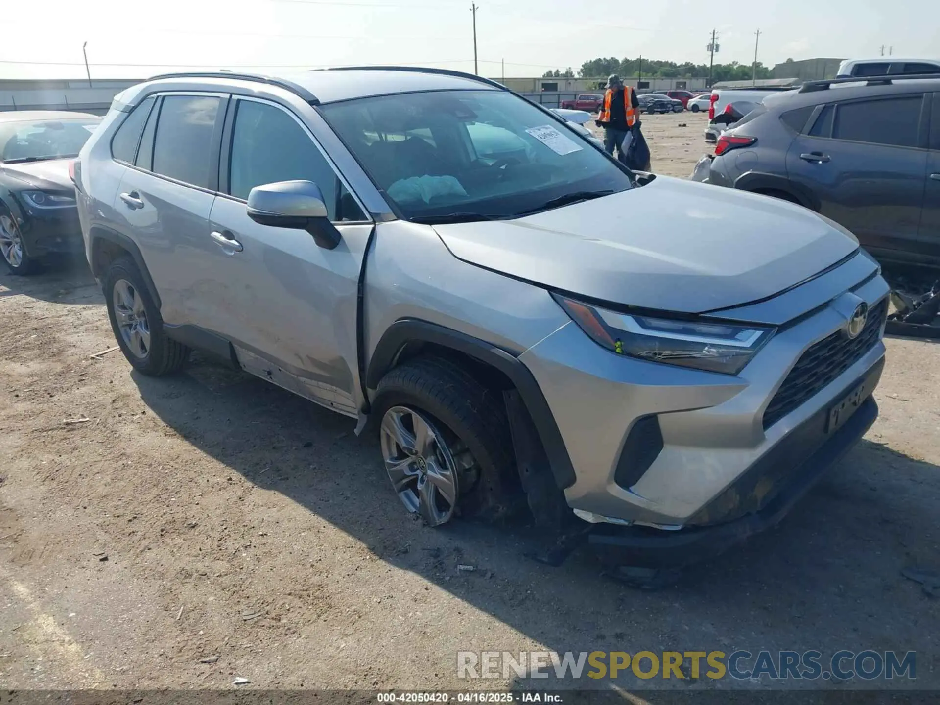 1 Фотография поврежденного автомобиля 2T3W1RFV2NW201982 TOYOTA RAV4 2022