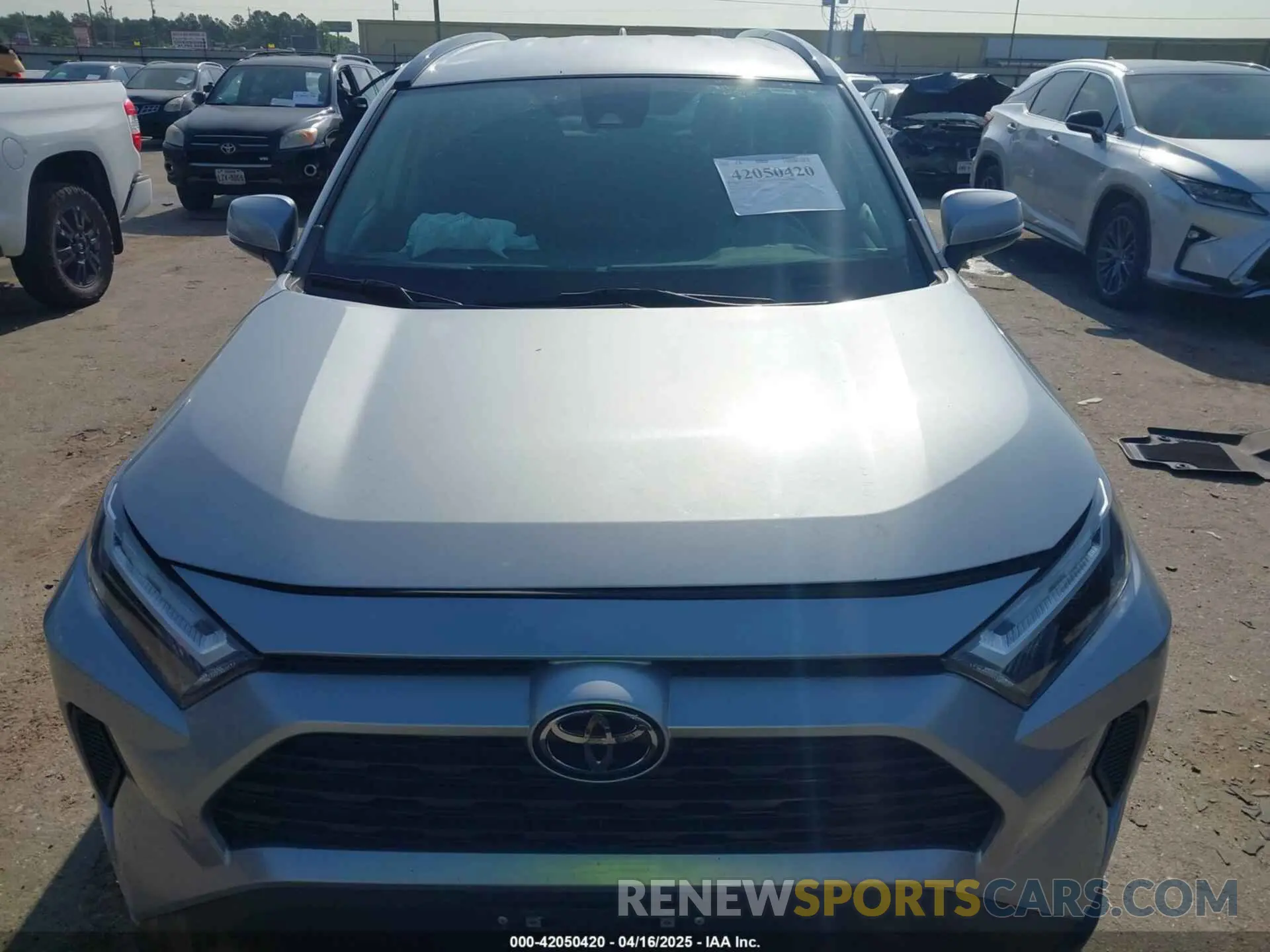12 Фотография поврежденного автомобиля 2T3W1RFV2NW201982 TOYOTA RAV4 2022