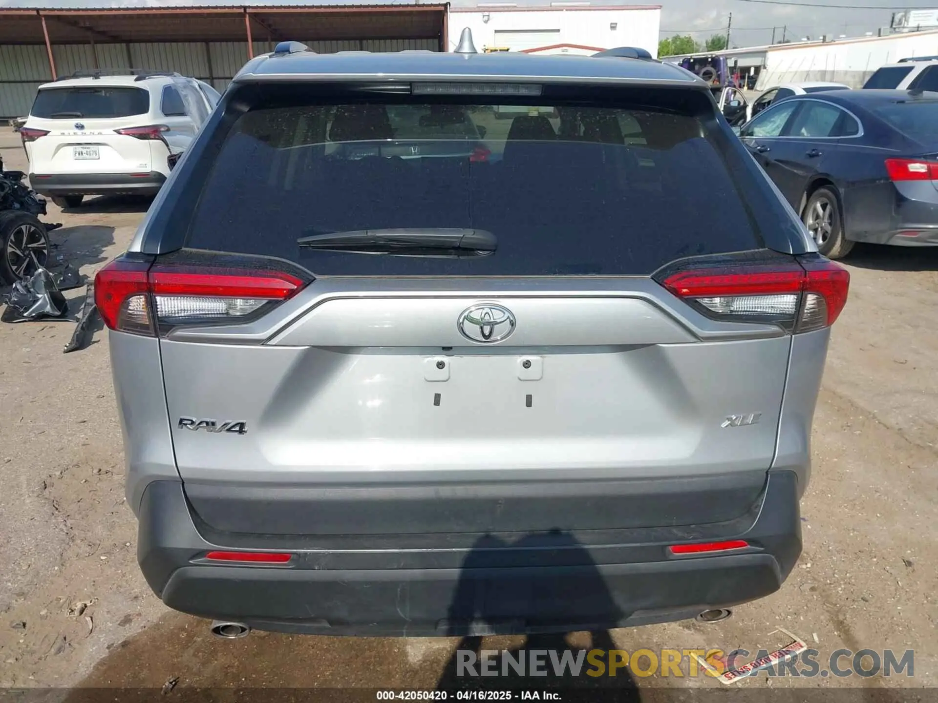 16 Фотография поврежденного автомобиля 2T3W1RFV2NW201982 TOYOTA RAV4 2022