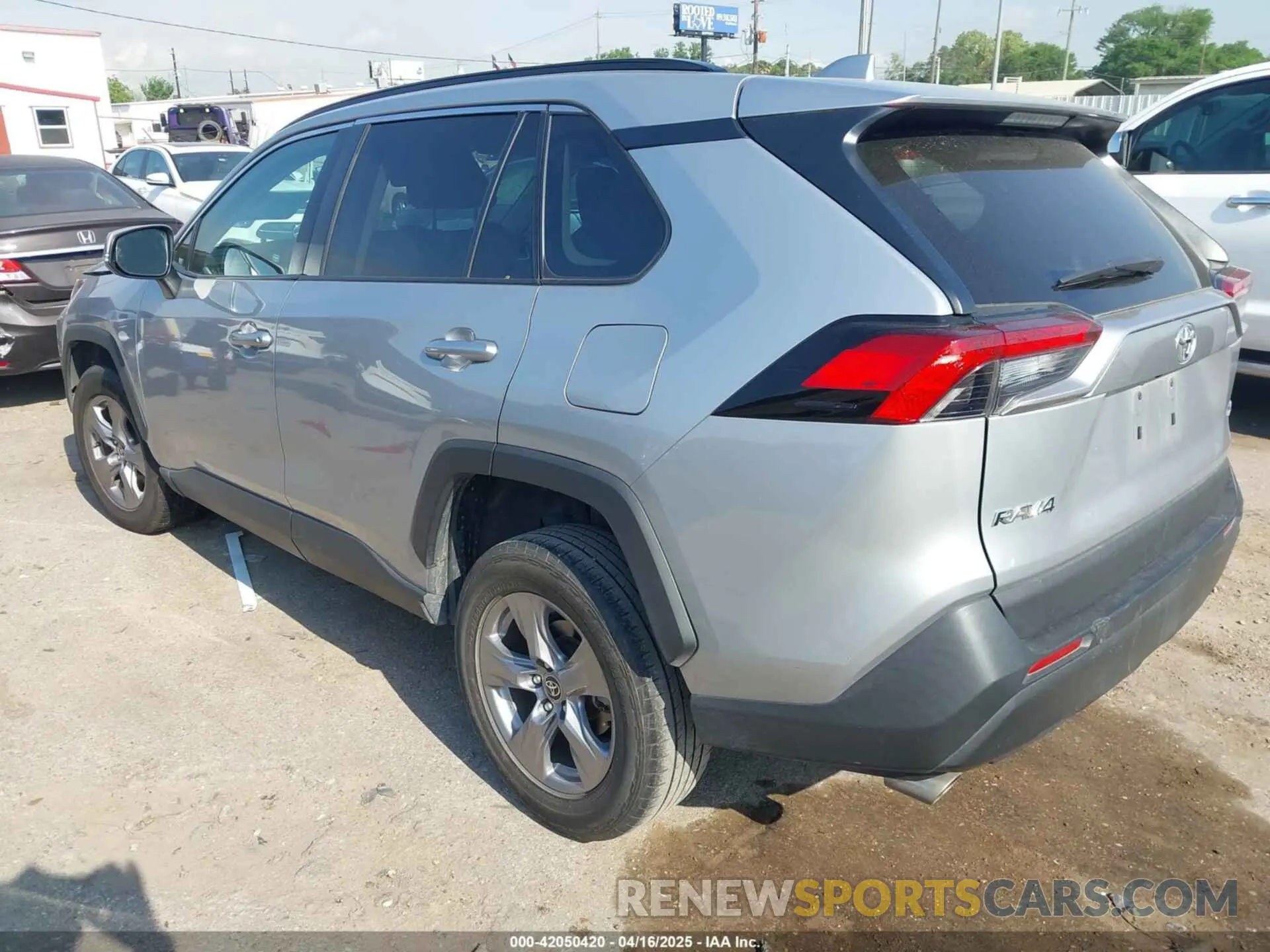 3 Фотография поврежденного автомобиля 2T3W1RFV2NW201982 TOYOTA RAV4 2022