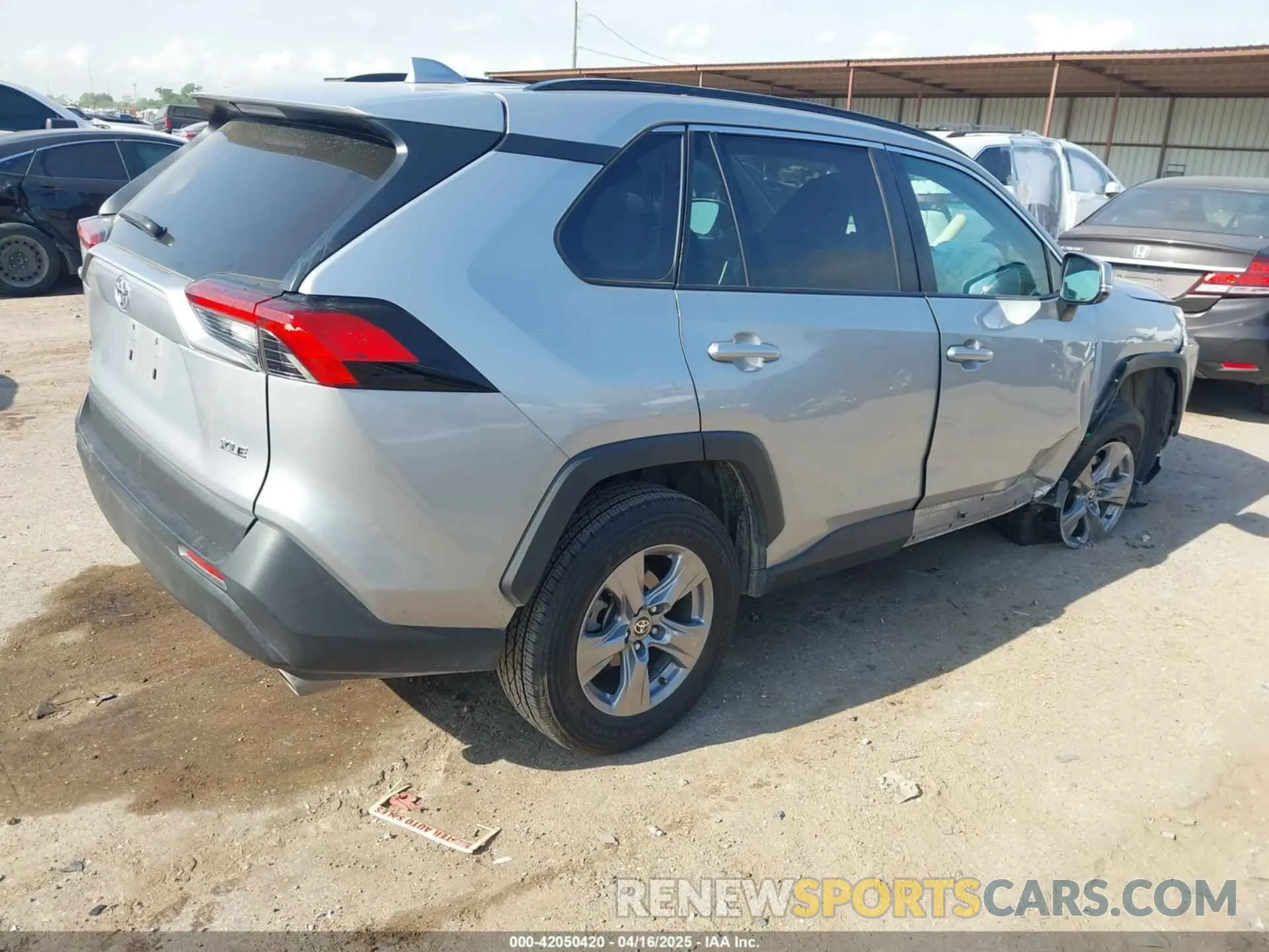 4 Фотография поврежденного автомобиля 2T3W1RFV2NW201982 TOYOTA RAV4 2022