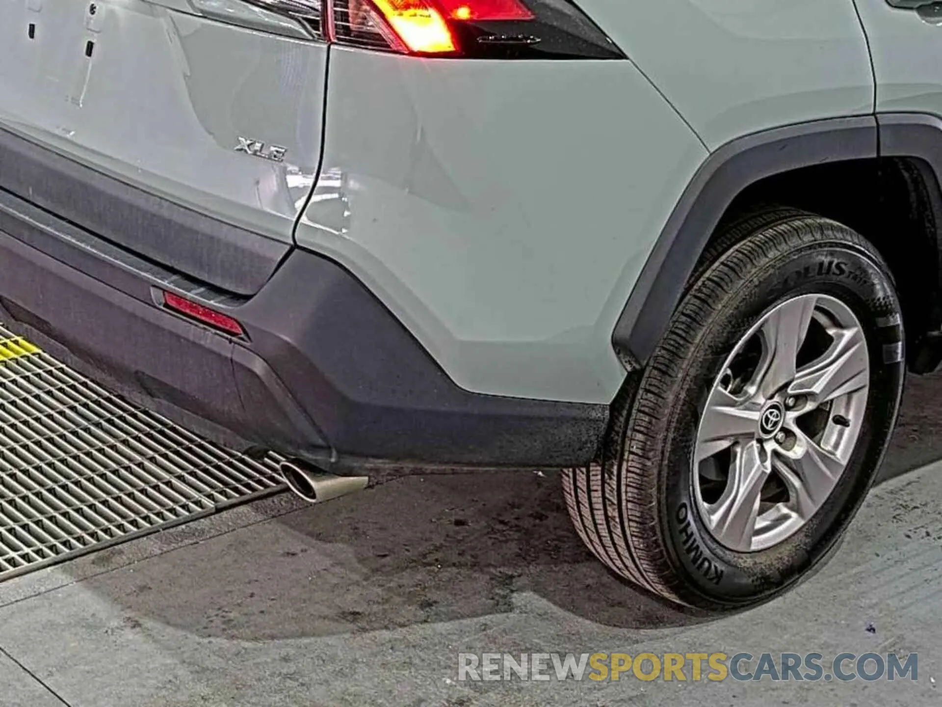11 Фотография поврежденного автомобиля 2T3W1RFV2NW206826 TOYOTA RAV4 2022