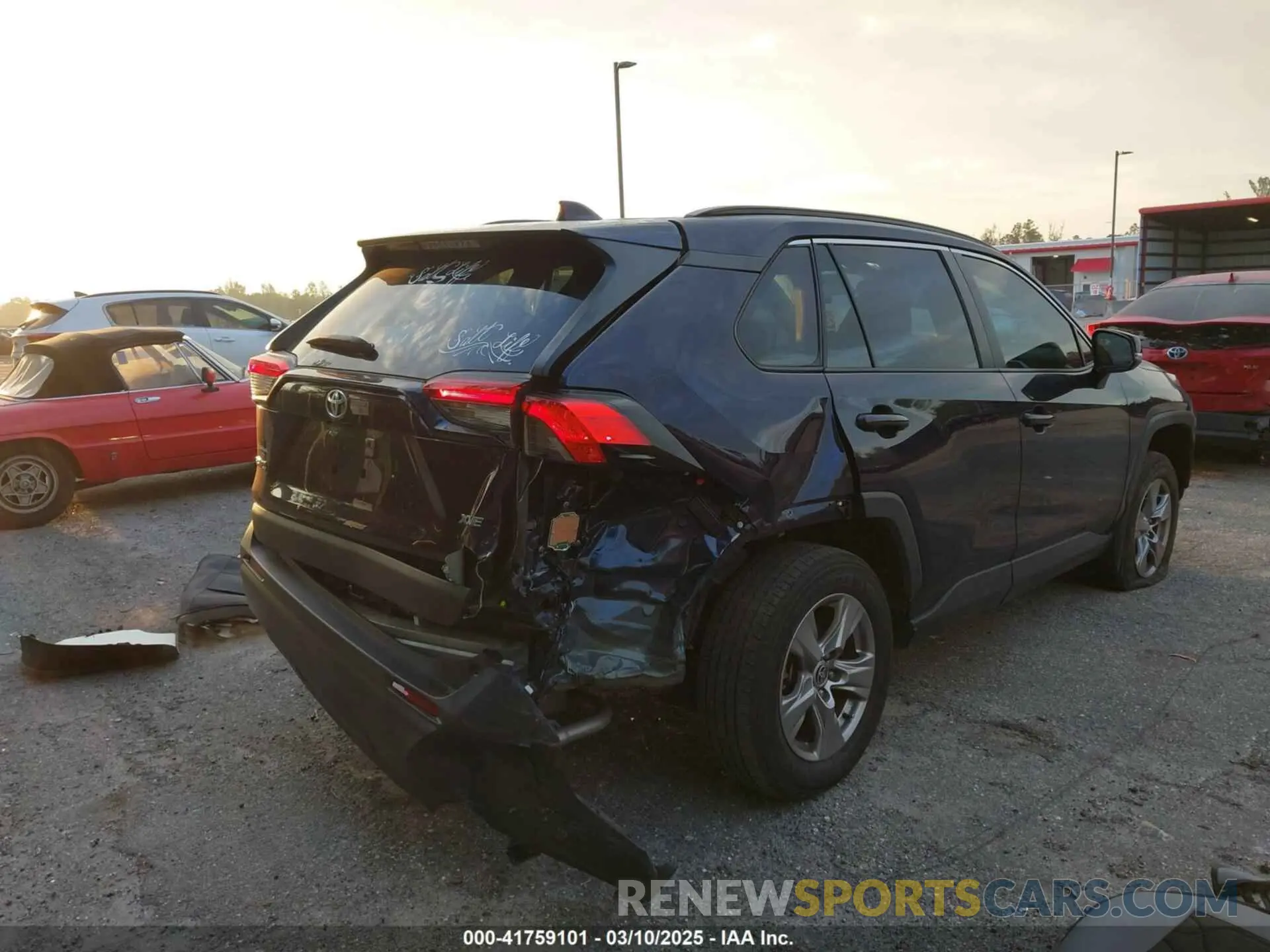 6 Фотография поврежденного автомобиля 2T3W1RFV2NW227451 TOYOTA RAV4 2022