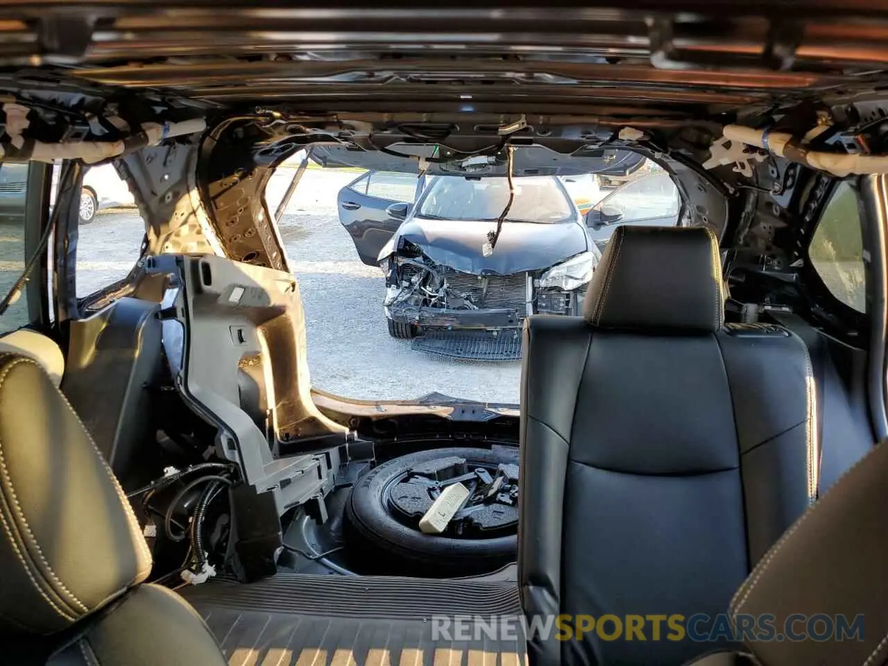 10 Photograph of a damaged car 2T3W1RFV3NC185972 TOYOTA RAV4 2022