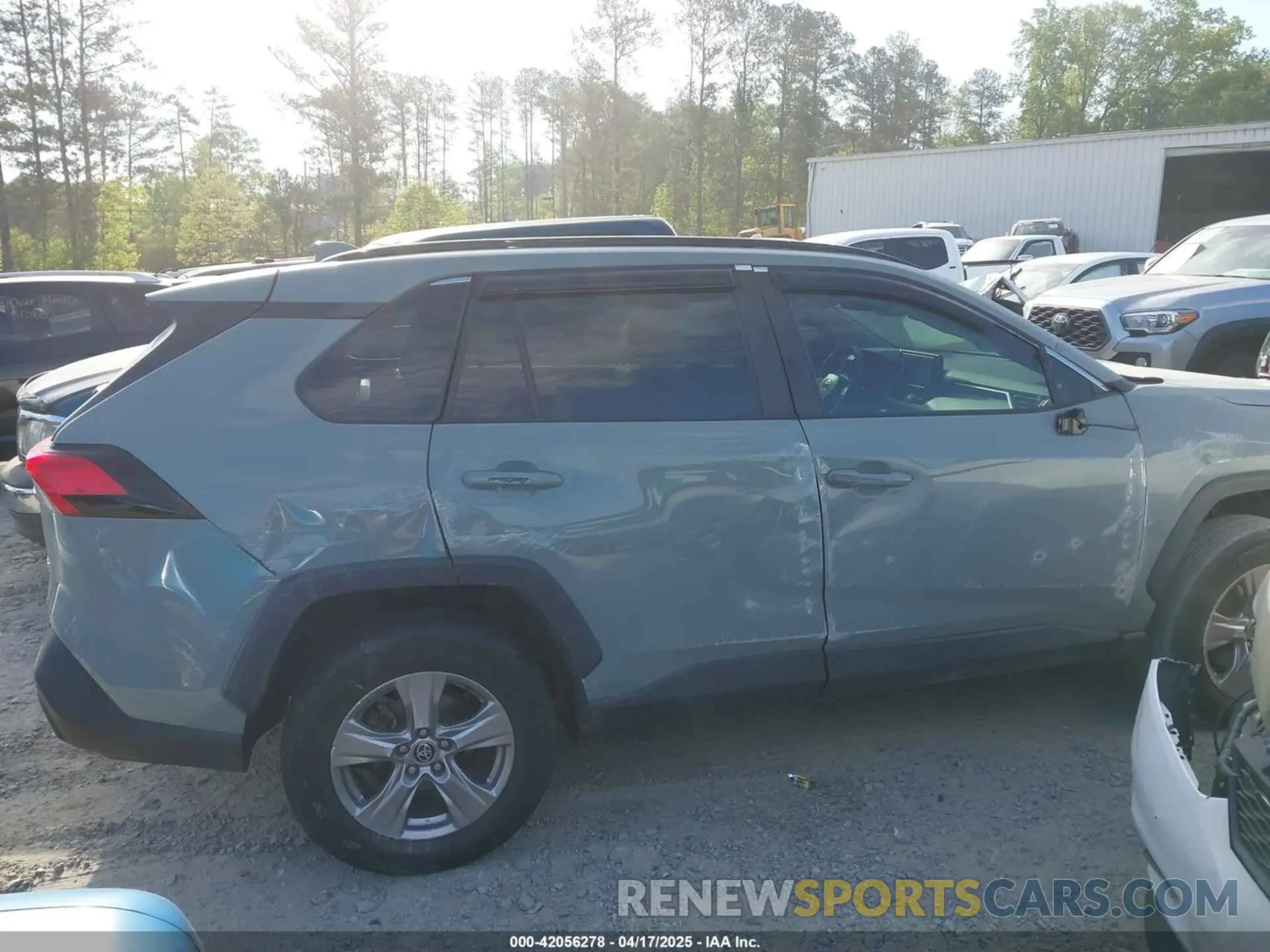12 Фотография поврежденного автомобиля 2T3W1RFV3NW203501 TOYOTA RAV4 2022
