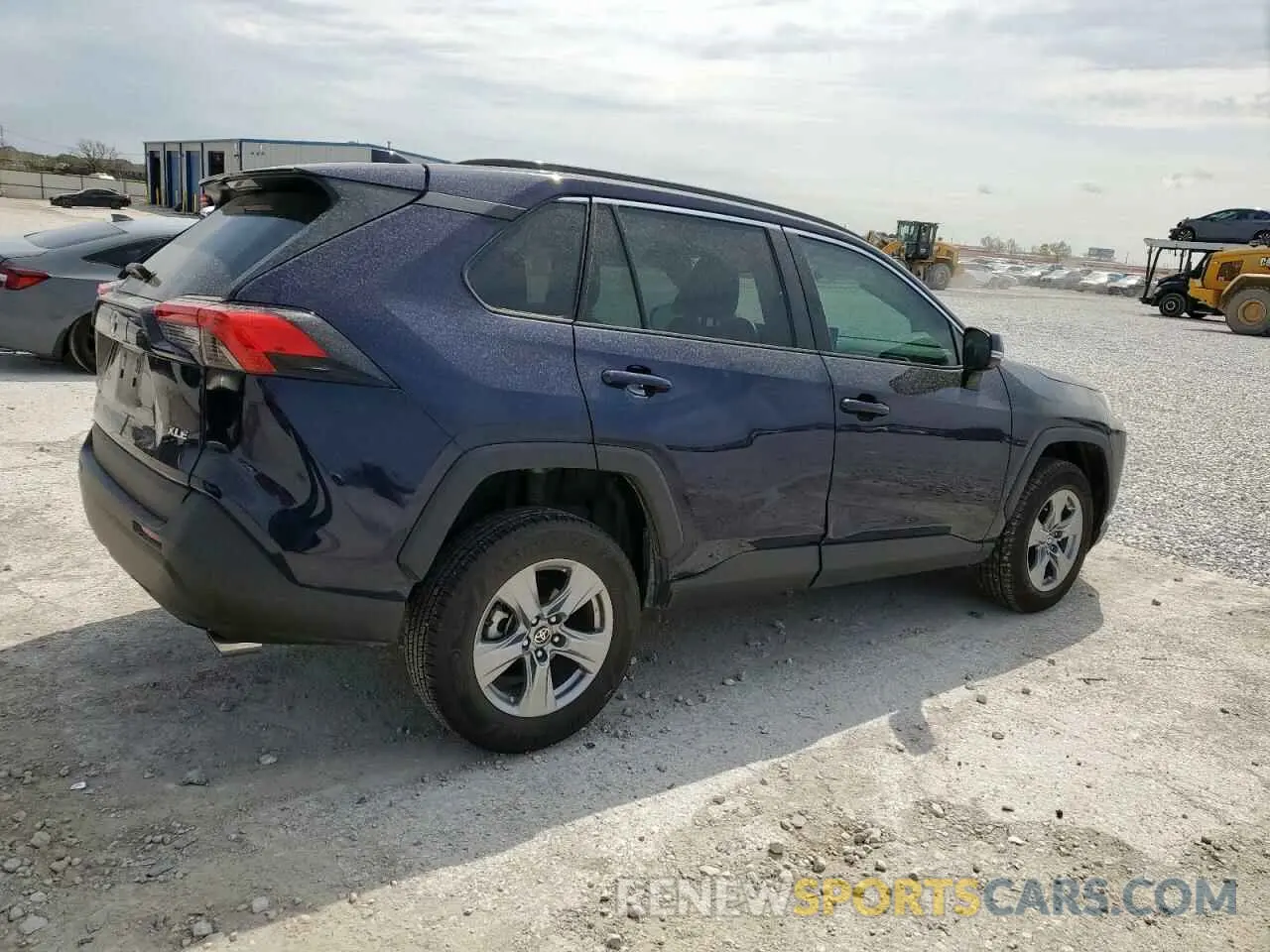 3 Photograph of a damaged car 2T3W1RFV3NW209301 TOYOTA RAV4 2022