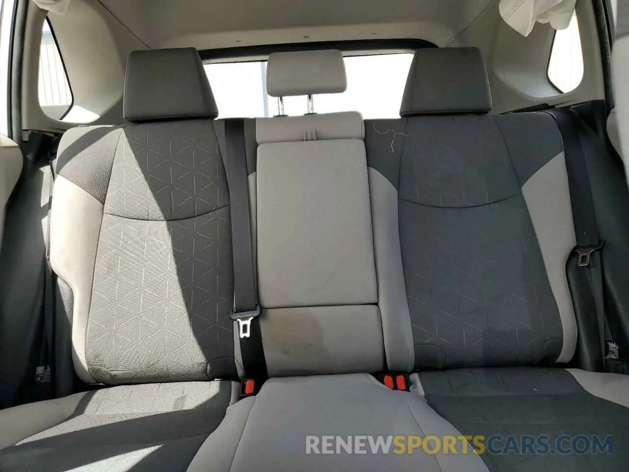 10 Фотография поврежденного автомобиля 2T3W1RFV3NW223778 TOYOTA RAV4 2022