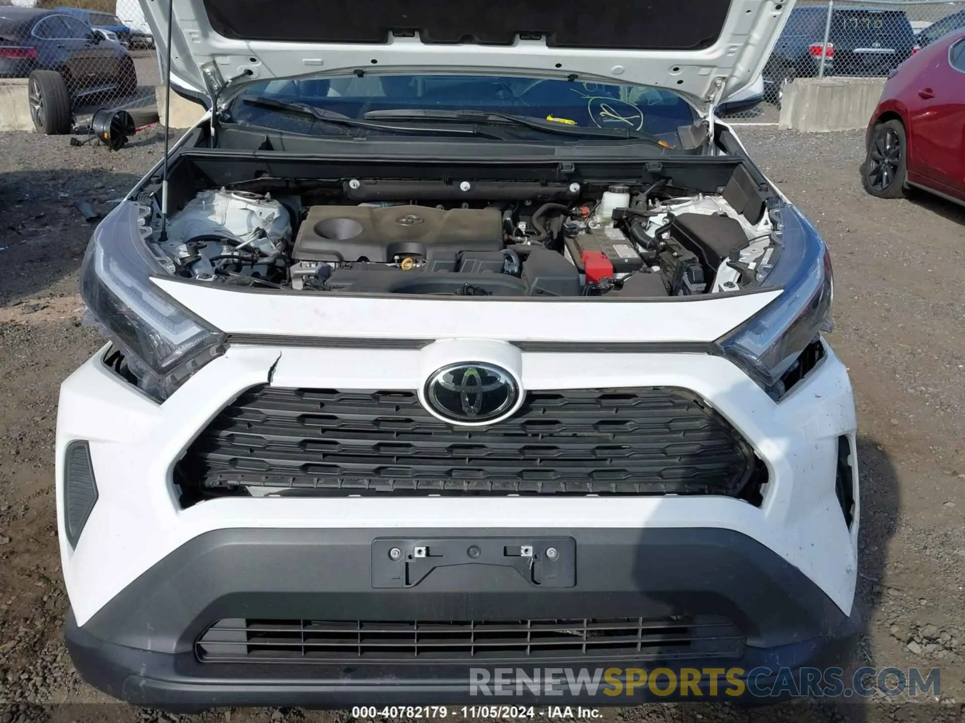 10 Photograph of a damaged car 2T3W1RFV4NC182689 TOYOTA RAV4 2022