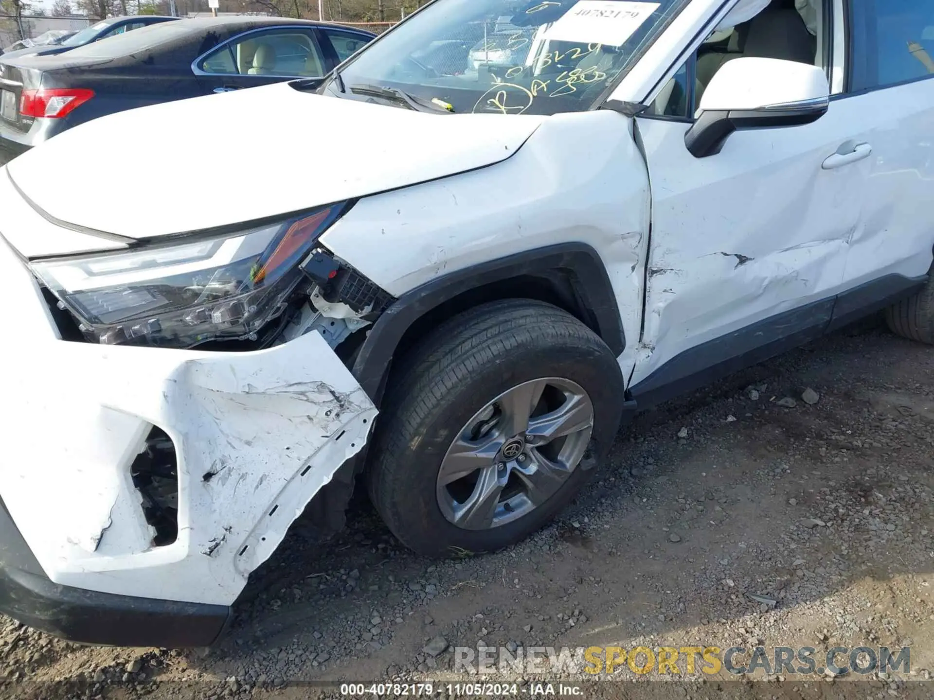 6 Photograph of a damaged car 2T3W1RFV4NC182689 TOYOTA RAV4 2022