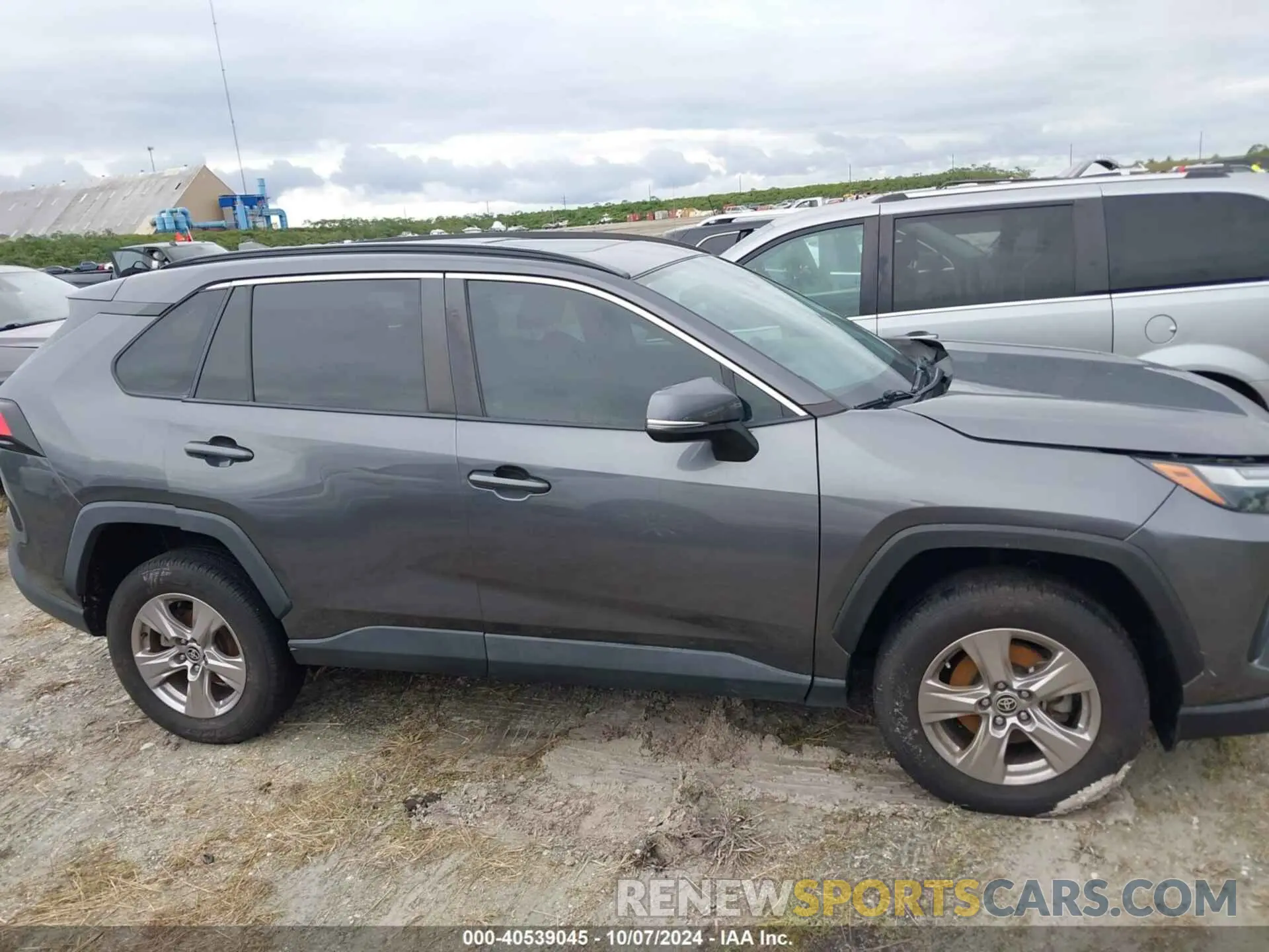 13 Фотография поврежденного автомобиля 2T3W1RFV4NC187276 TOYOTA RAV4 2022