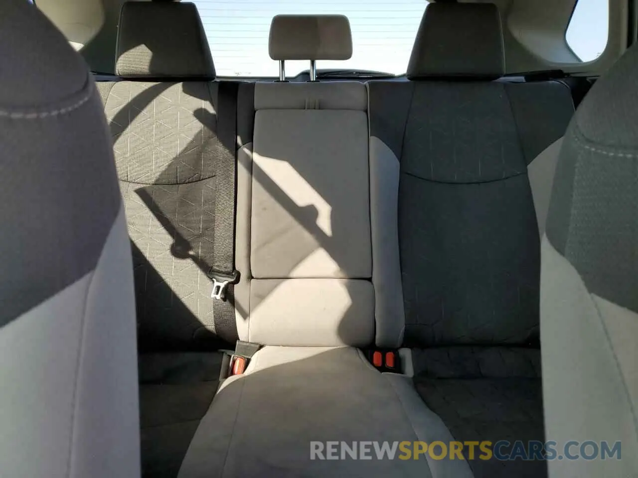 10 Фотография поврежденного автомобиля 2T3W1RFV4NW218962 TOYOTA RAV4 2022