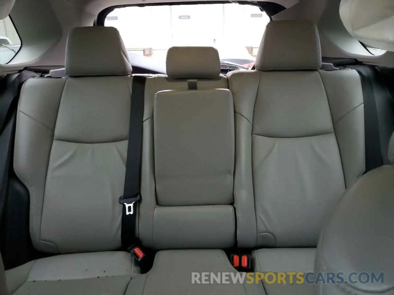 10 Photograph of a damaged car 2T3W1RFV4NW222266 TOYOTA RAV4 2022