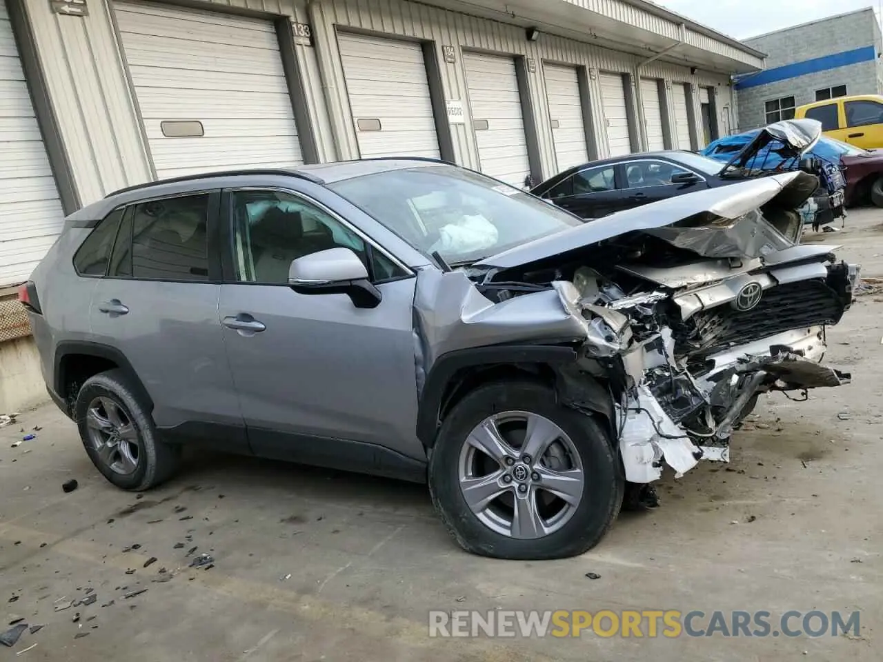 4 Фотография поврежденного автомобиля 2T3W1RFV4NW225670 TOYOTA RAV4 2022