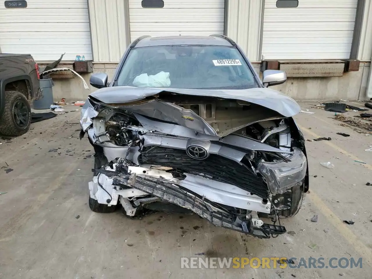5 Фотография поврежденного автомобиля 2T3W1RFV4NW225670 TOYOTA RAV4 2022