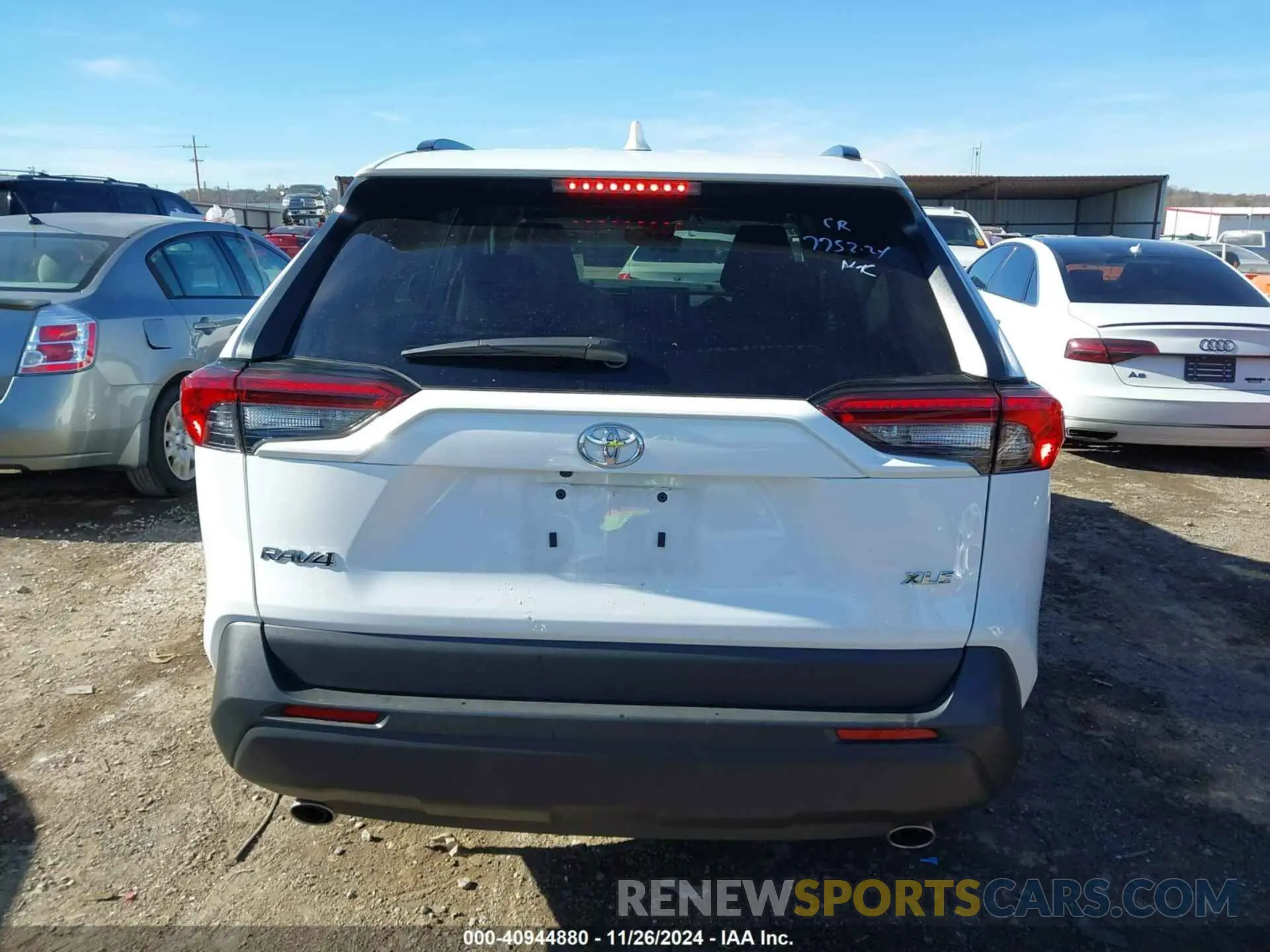 16 Фотография поврежденного автомобиля 2T3W1RFV5NW214113 TOYOTA RAV4 2022