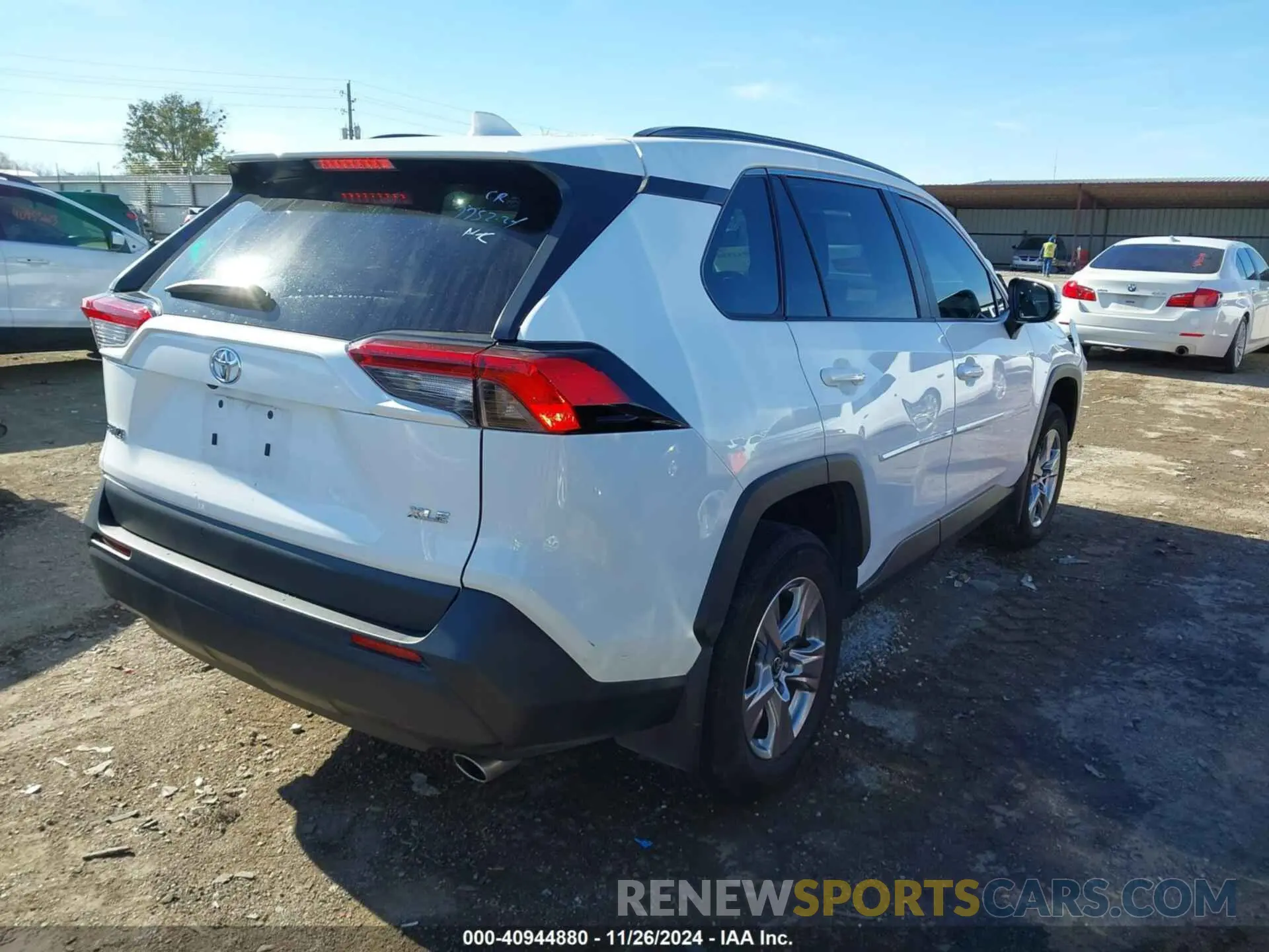 4 Фотография поврежденного автомобиля 2T3W1RFV5NW214113 TOYOTA RAV4 2022