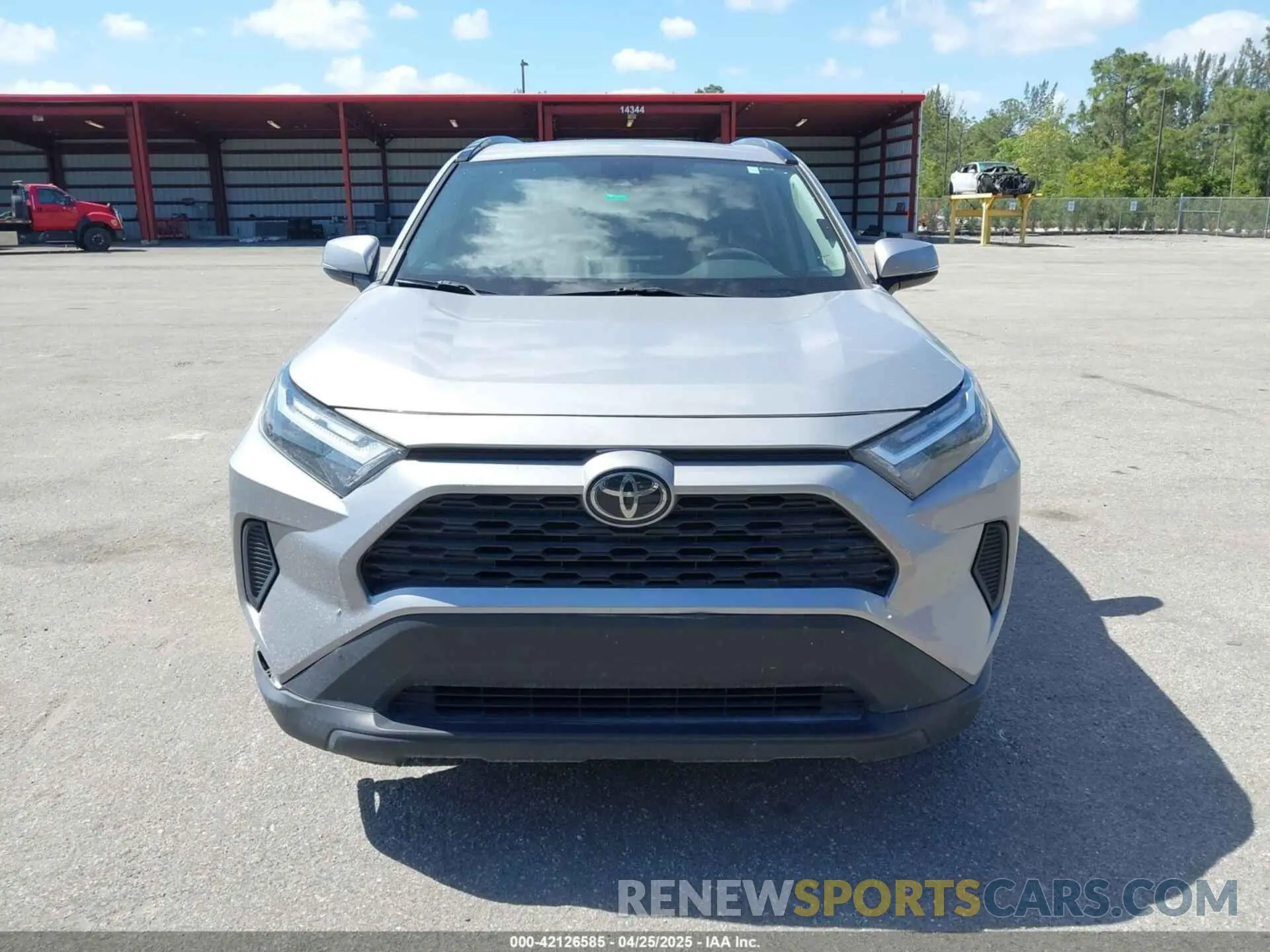 12 Photograph of a damaged car 2T3W1RFV5NW214323 TOYOTA RAV4 2022