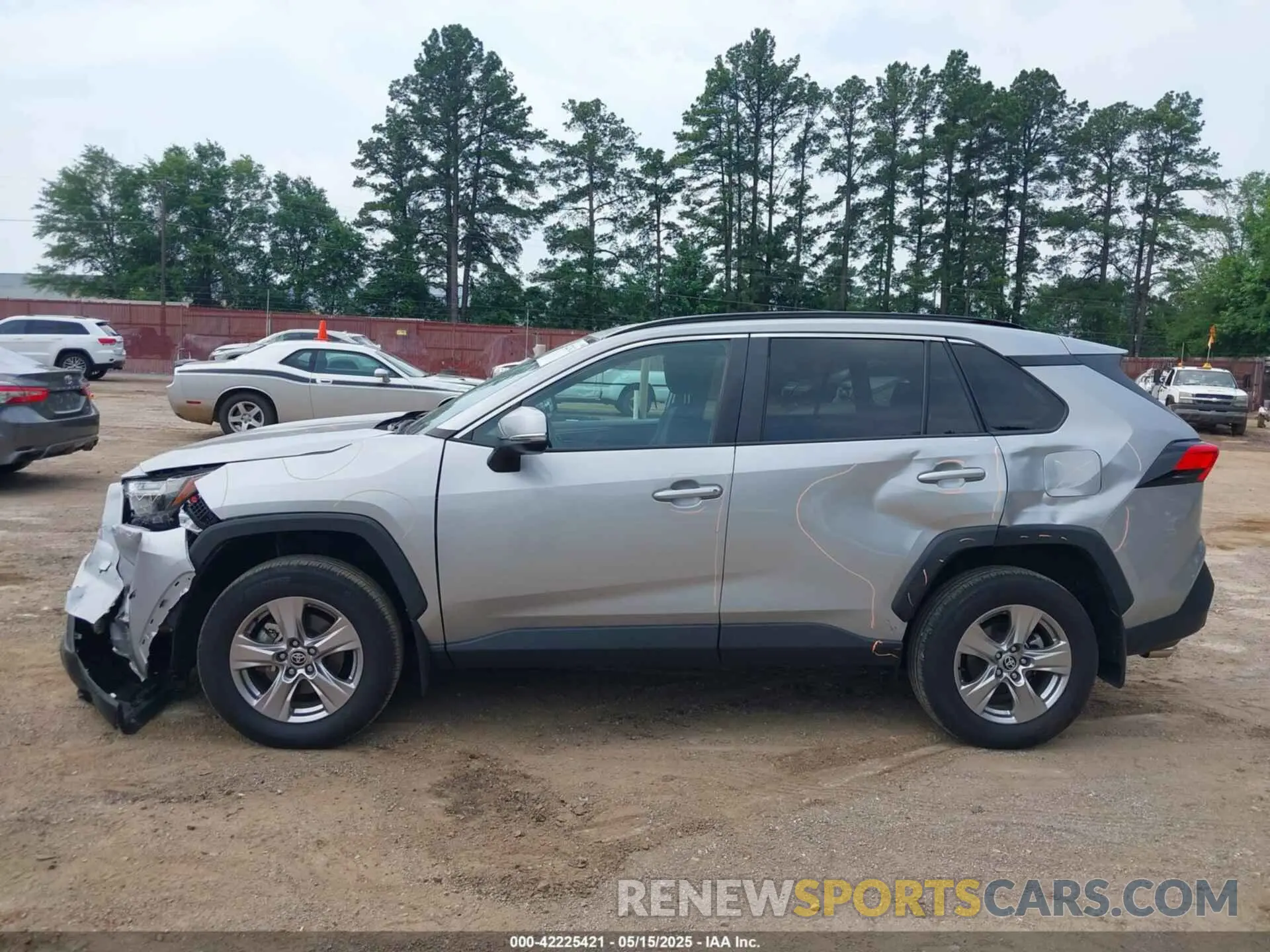 6 Photograph of a damaged car 2T3W1RFV5NW221028 TOYOTA RAV4 2022