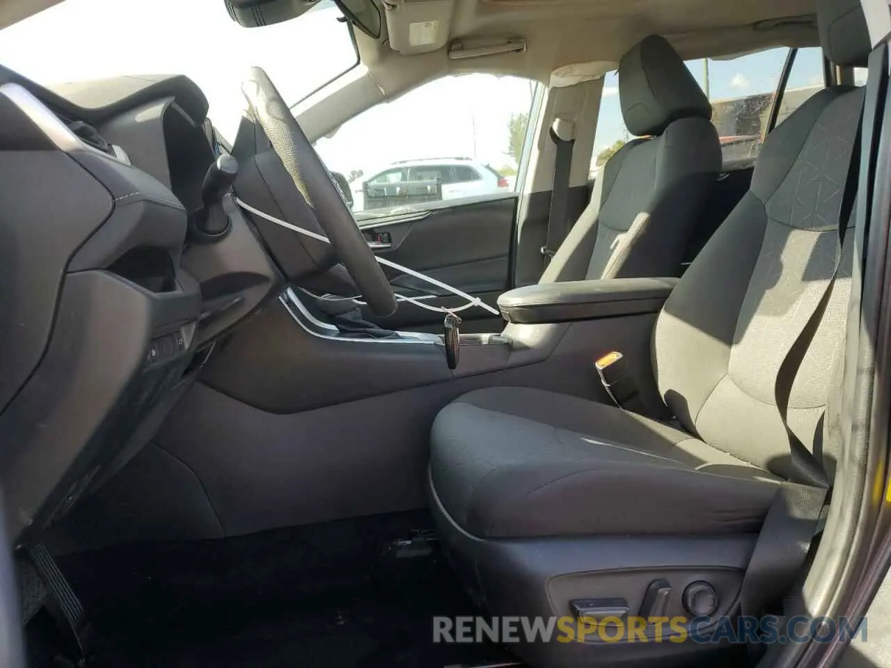 7 Фотография поврежденного автомобиля 2T3W1RFV6NC204983 TOYOTA RAV4 2022
