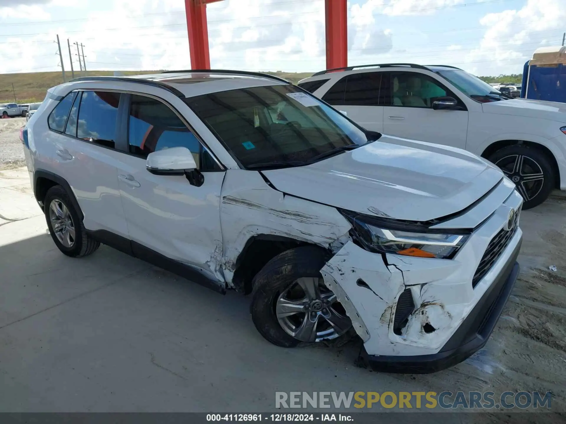 13 Photograph of a damaged car 2T3W1RFV6NW187794 TOYOTA RAV4 2022