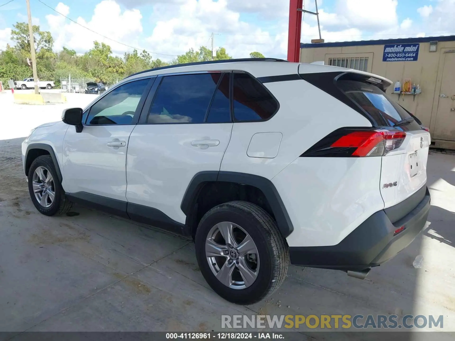 14 Photograph of a damaged car 2T3W1RFV6NW187794 TOYOTA RAV4 2022