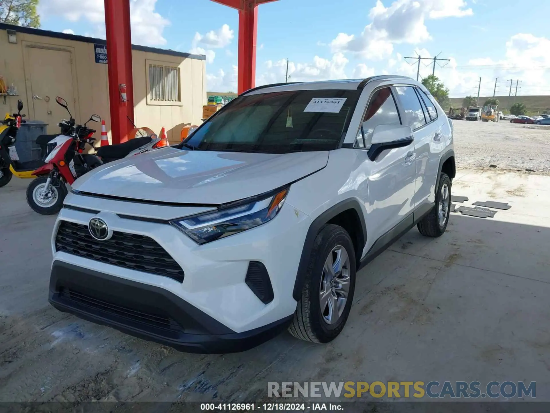 2 Photograph of a damaged car 2T3W1RFV6NW187794 TOYOTA RAV4 2022