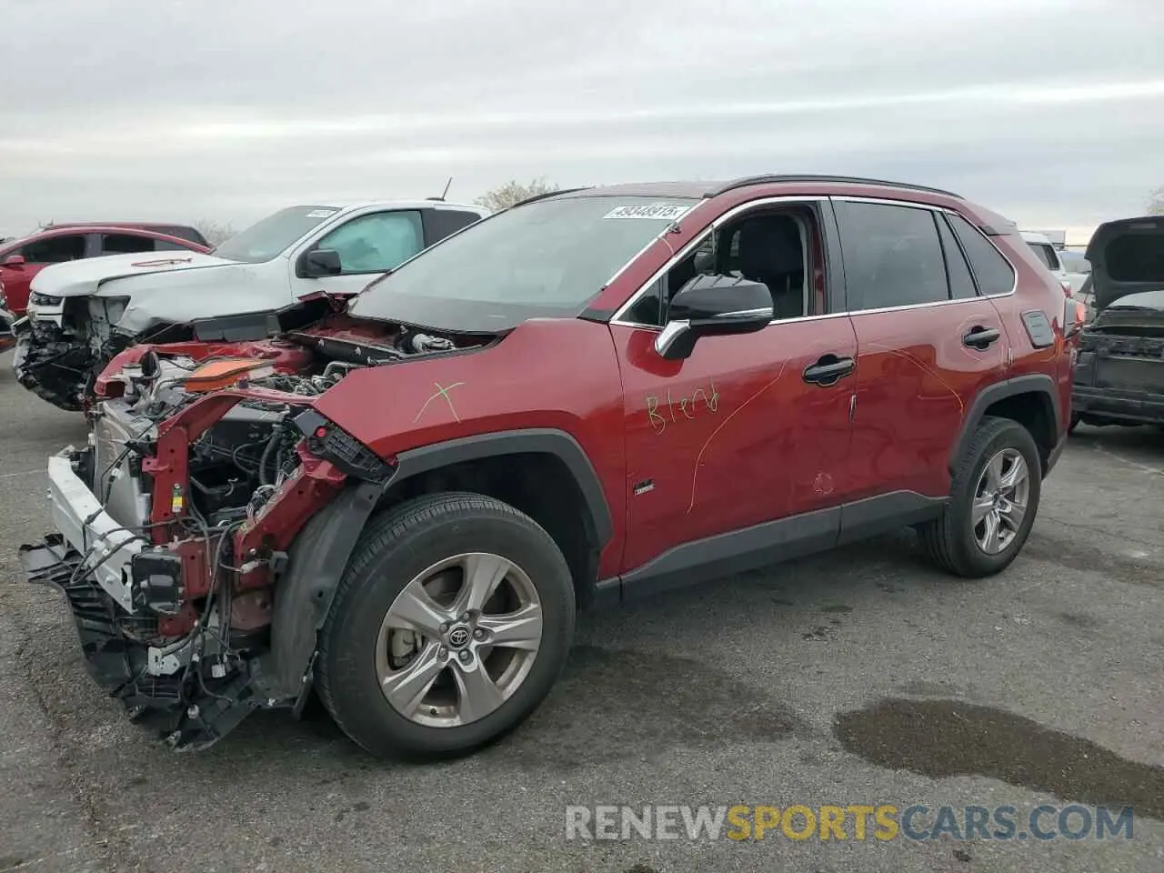 1 Photograph of a damaged car 2T3W1RFV6NW200544 TOYOTA RAV4 2022