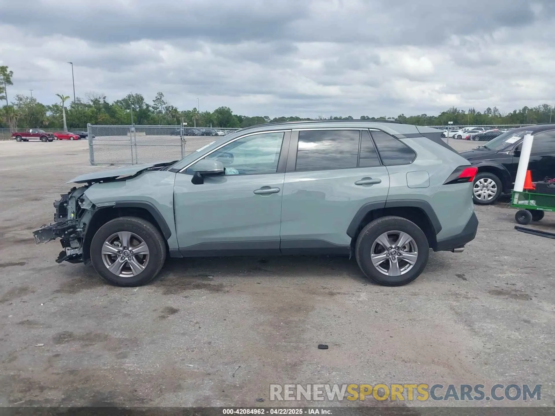 15 Фотография поврежденного автомобиля 2T3W1RFV6NW202004 TOYOTA RAV4 2022