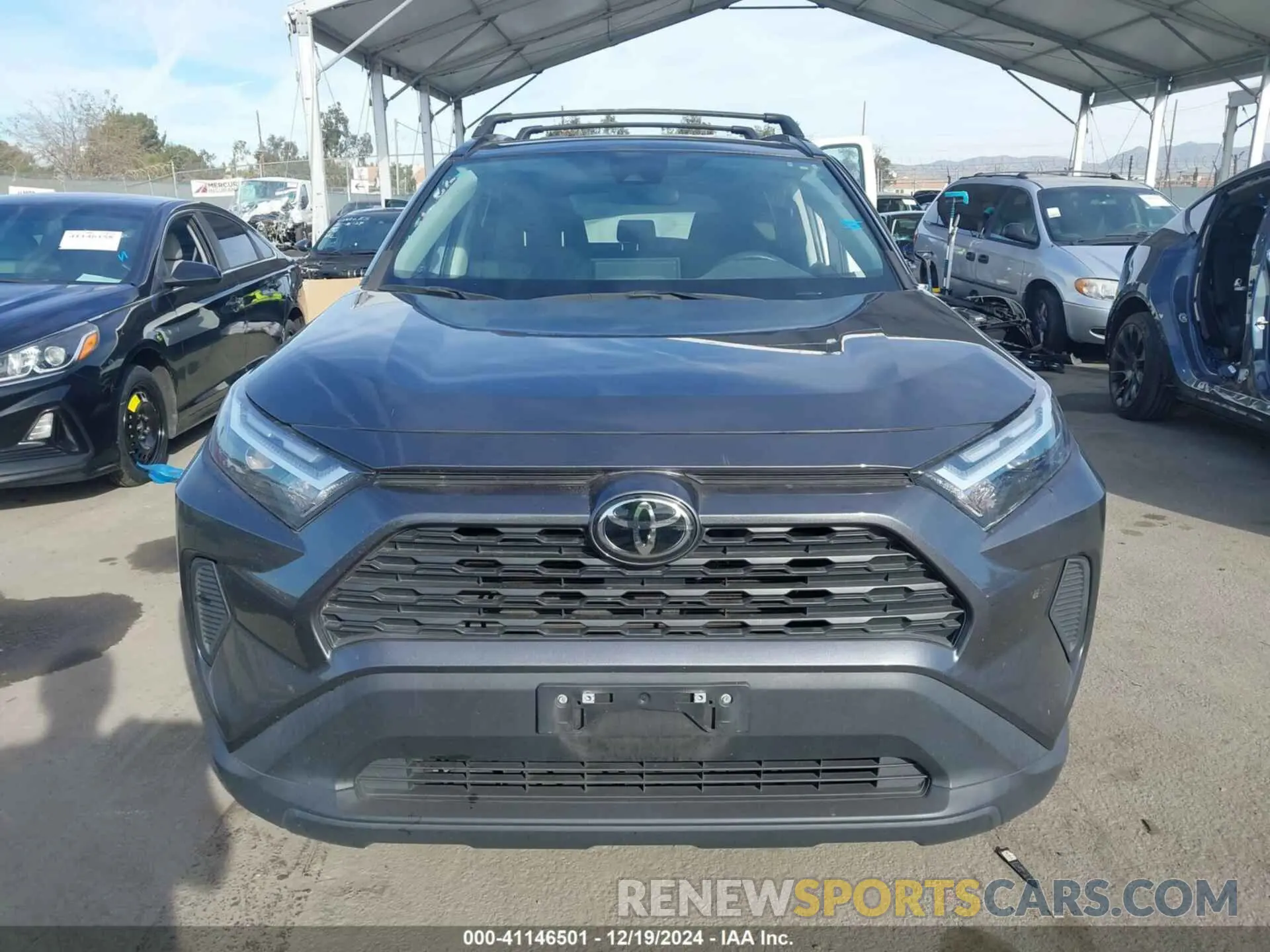 13 Photograph of a damaged car 2T3W1RFV7NC183478 TOYOTA RAV4 2022