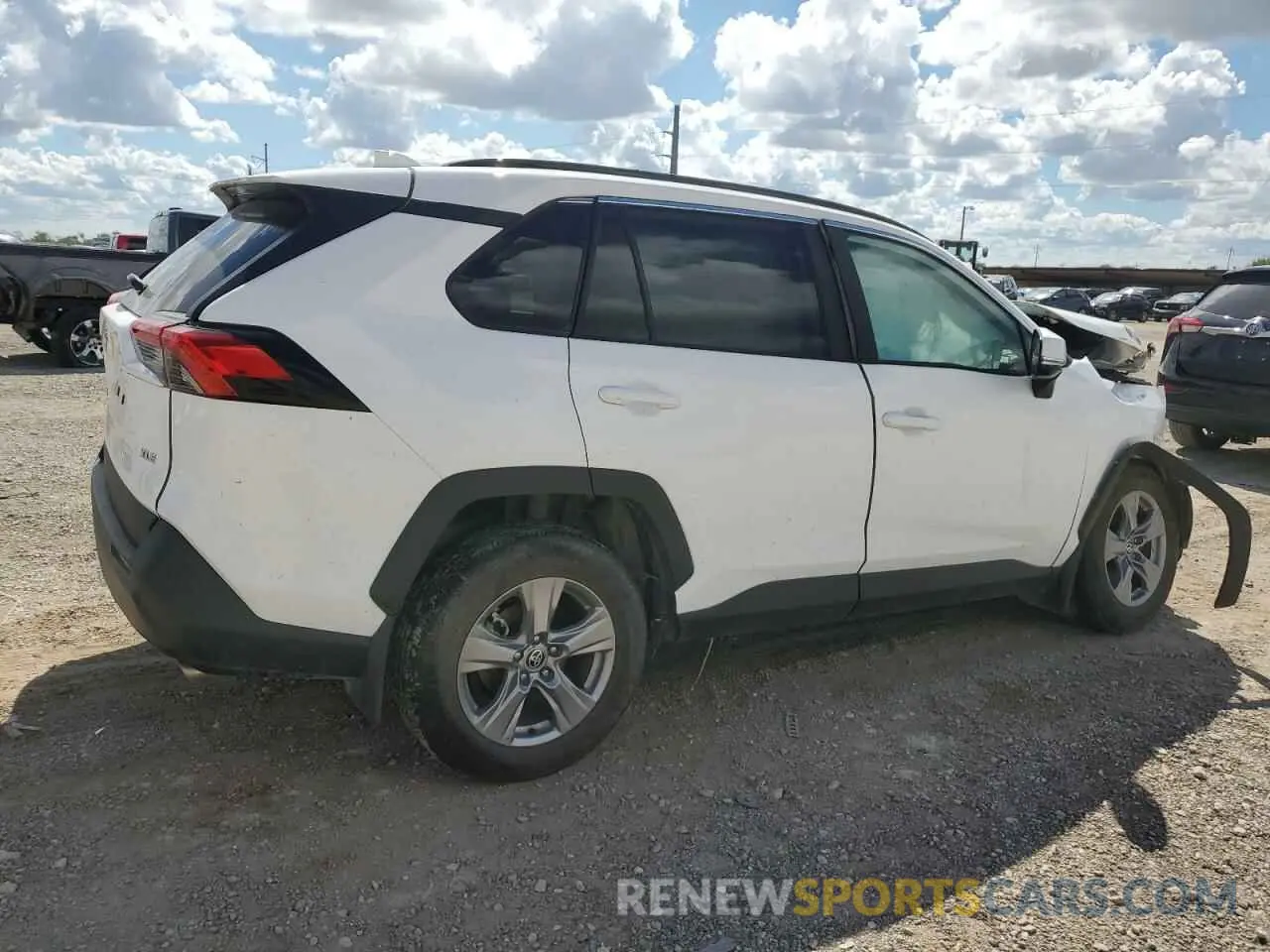 3 Photograph of a damaged car 2T3W1RFV7NC201896 TOYOTA RAV4 2022