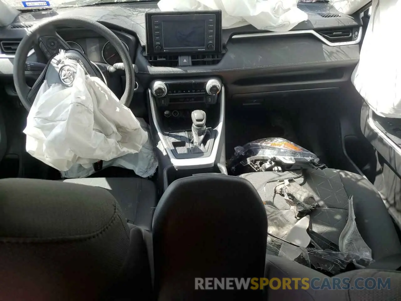 8 Photograph of a damaged car 2T3W1RFV7NC201896 TOYOTA RAV4 2022