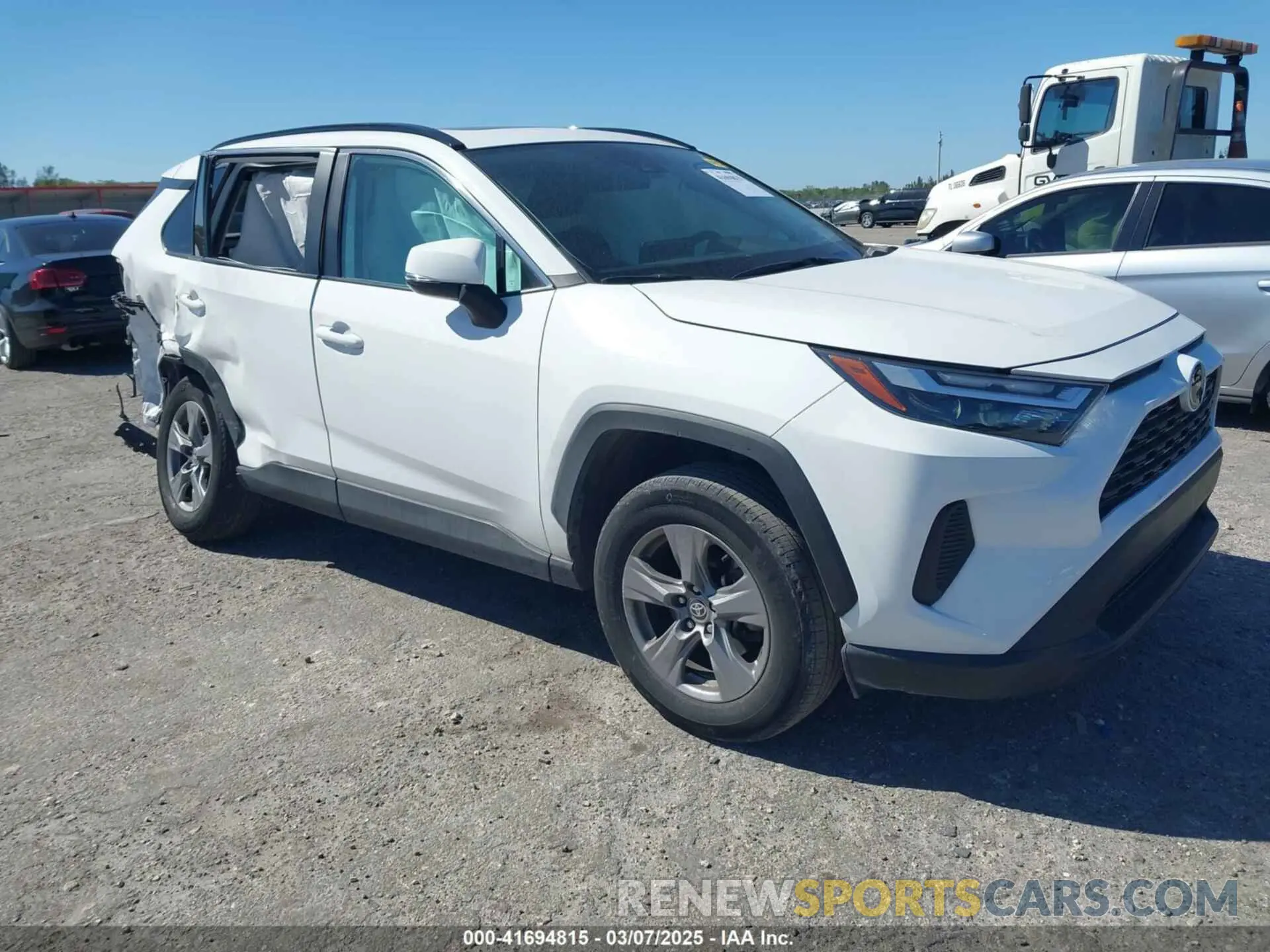 1 Фотография поврежденного автомобиля 2T3W1RFV8NW192785 TOYOTA RAV4 2022