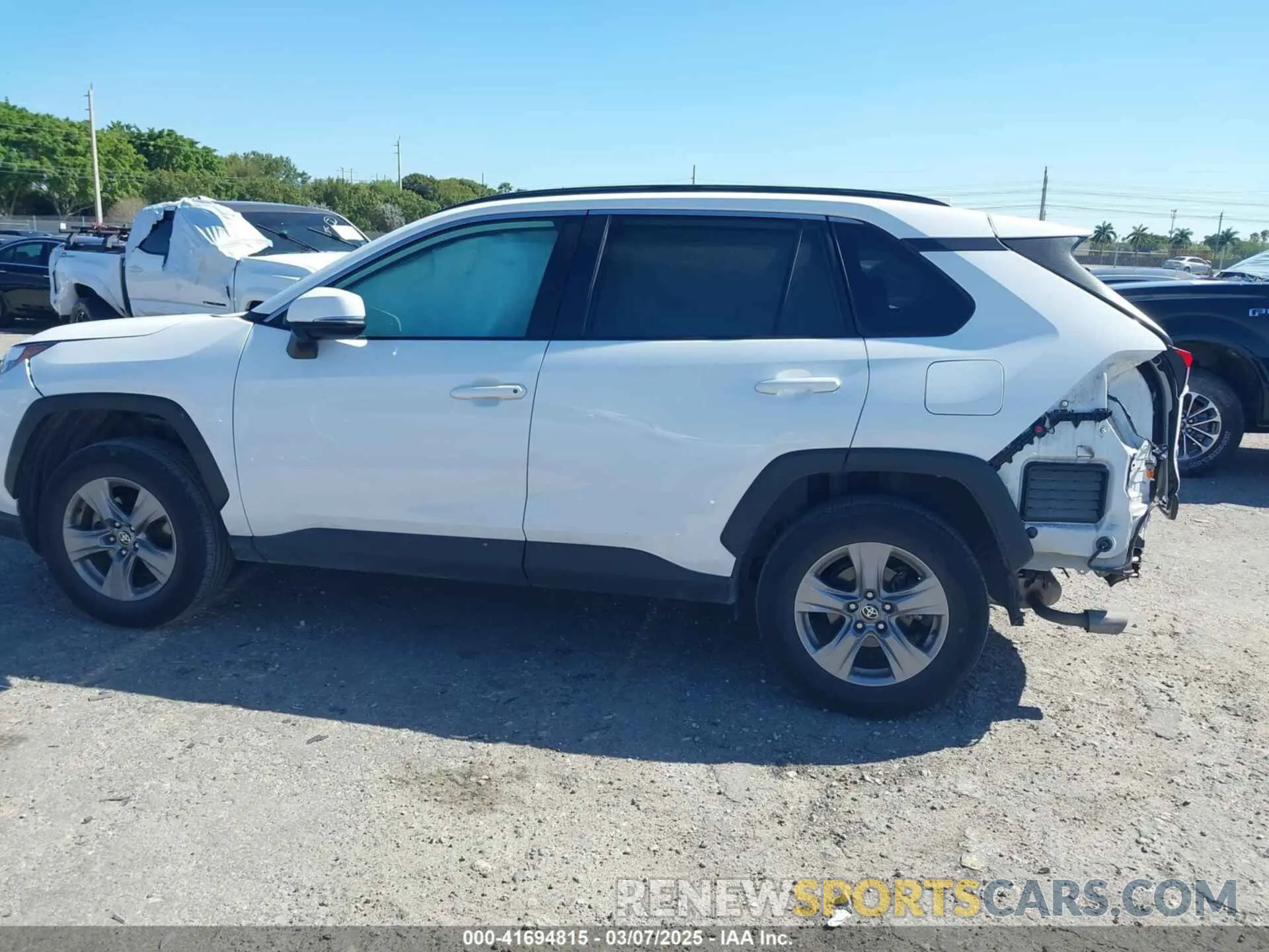 15 Фотография поврежденного автомобиля 2T3W1RFV8NW192785 TOYOTA RAV4 2022