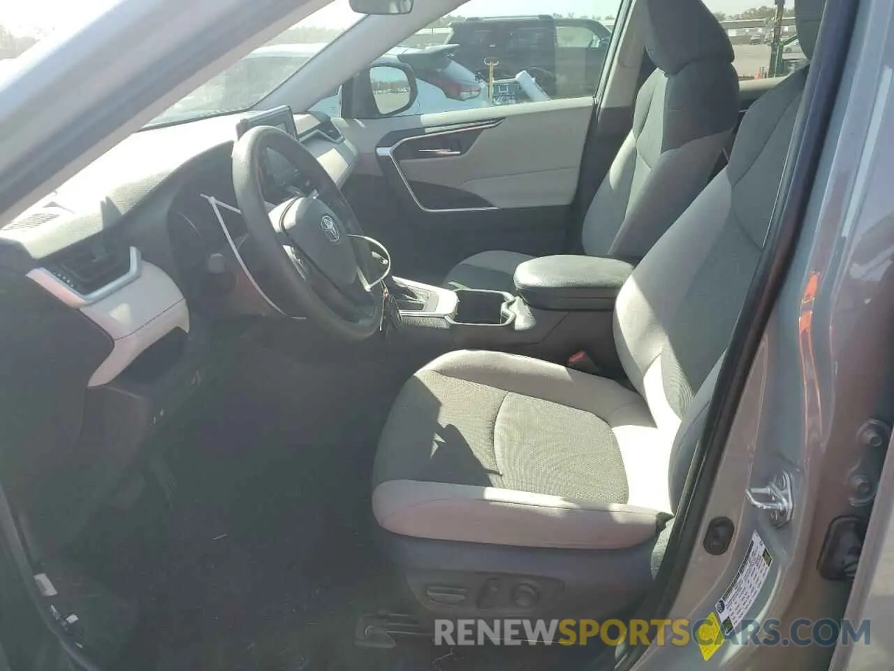 7 Фотография поврежденного автомобиля 2T3W1RFV8NW199817 TOYOTA RAV4 2022