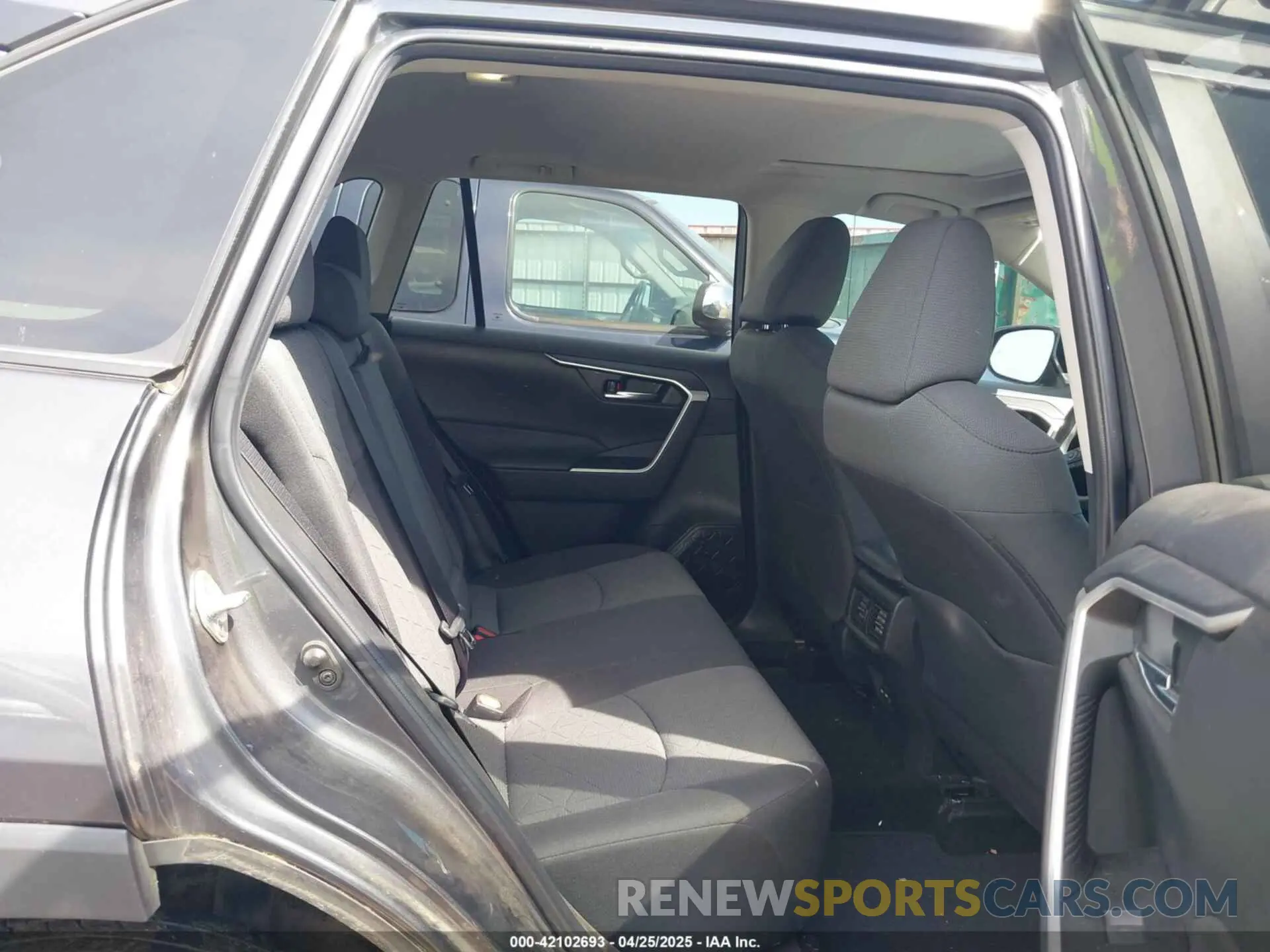 8 Фотография поврежденного автомобиля 2T3W1RFV8NW219550 TOYOTA RAV4 2022