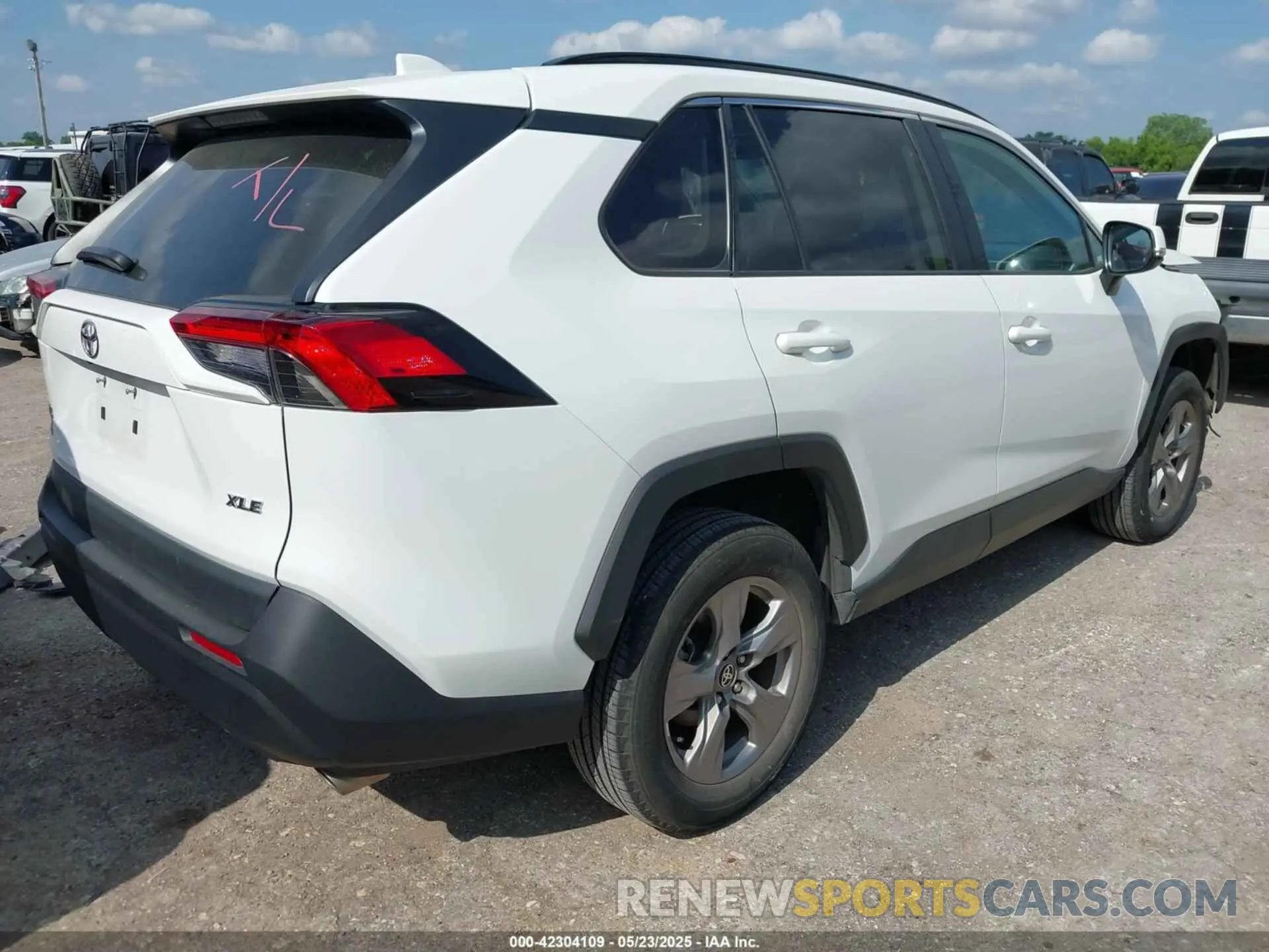 4 Фотография поврежденного автомобиля 2T3W1RFV9NW192813 TOYOTA RAV4 2022