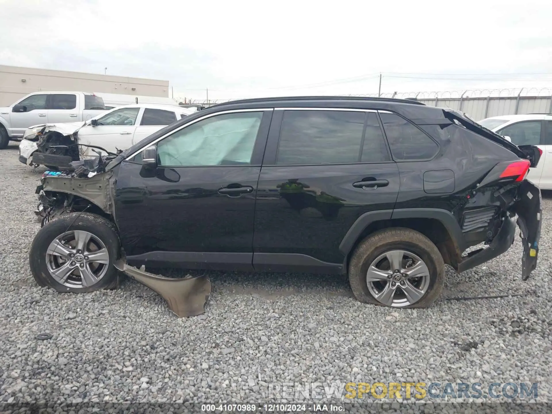 13 Фотография поврежденного автомобиля 2T3W1RFV9NW198840 TOYOTA RAV4 2022