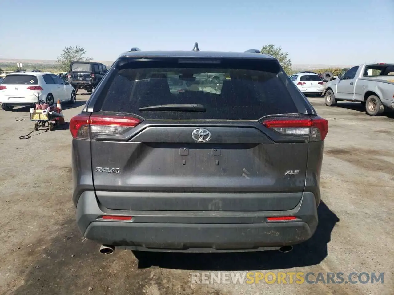 6 Photograph of a damaged car 2T3W1RFVXNC198654 TOYOTA RAV4 2022