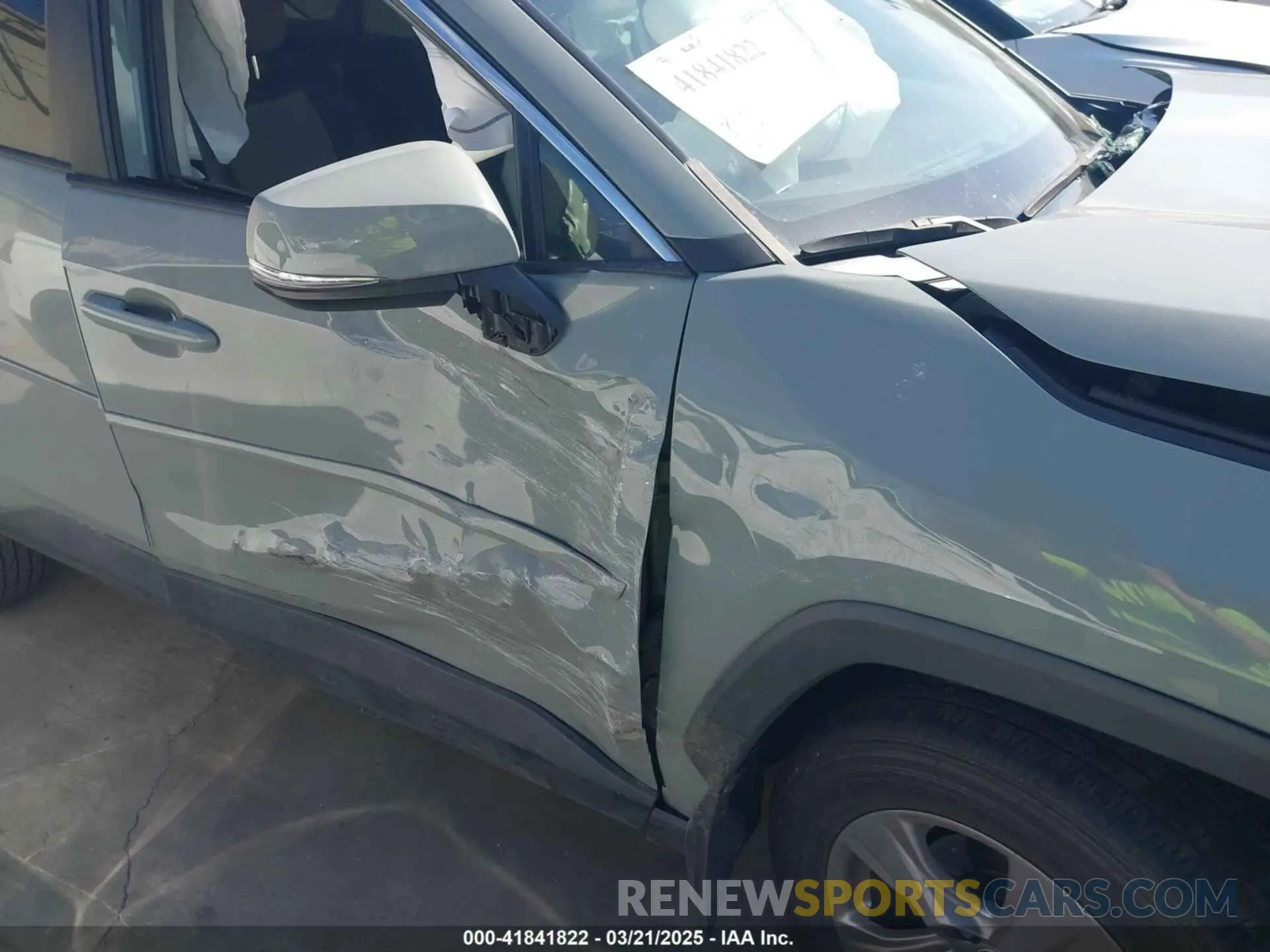 19 Photograph of a damaged car 2T3W1RFVXNW186938 TOYOTA RAV4 2022