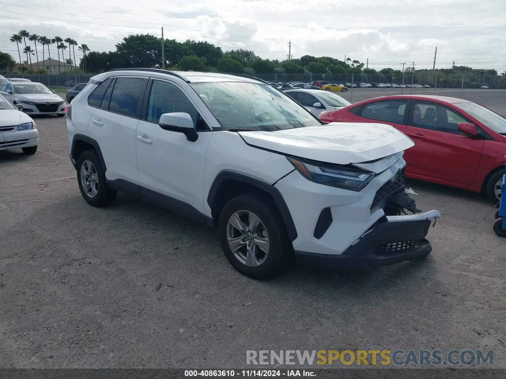 1 Photograph of a damaged car 2T3W1RFVXNW190830 TOYOTA RAV4 2022