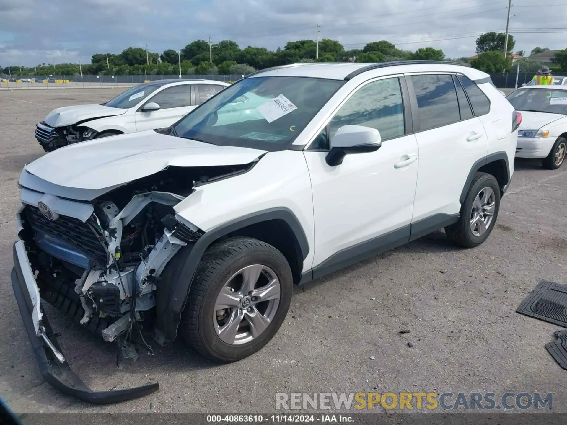 2 Photograph of a damaged car 2T3W1RFVXNW190830 TOYOTA RAV4 2022