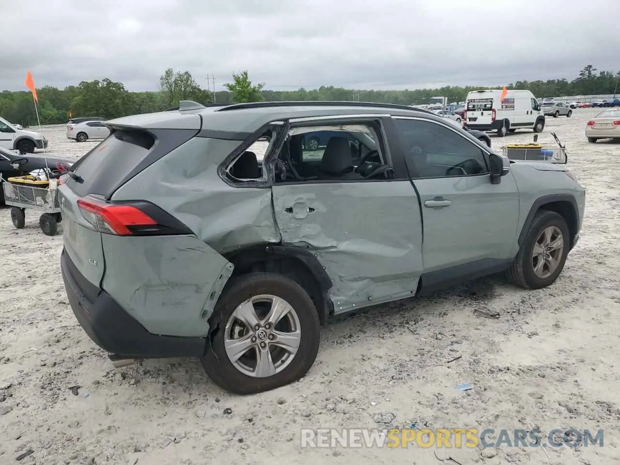3 Photograph of a damaged car 2T3W1RFVXNW195316 TOYOTA RAV4 2022