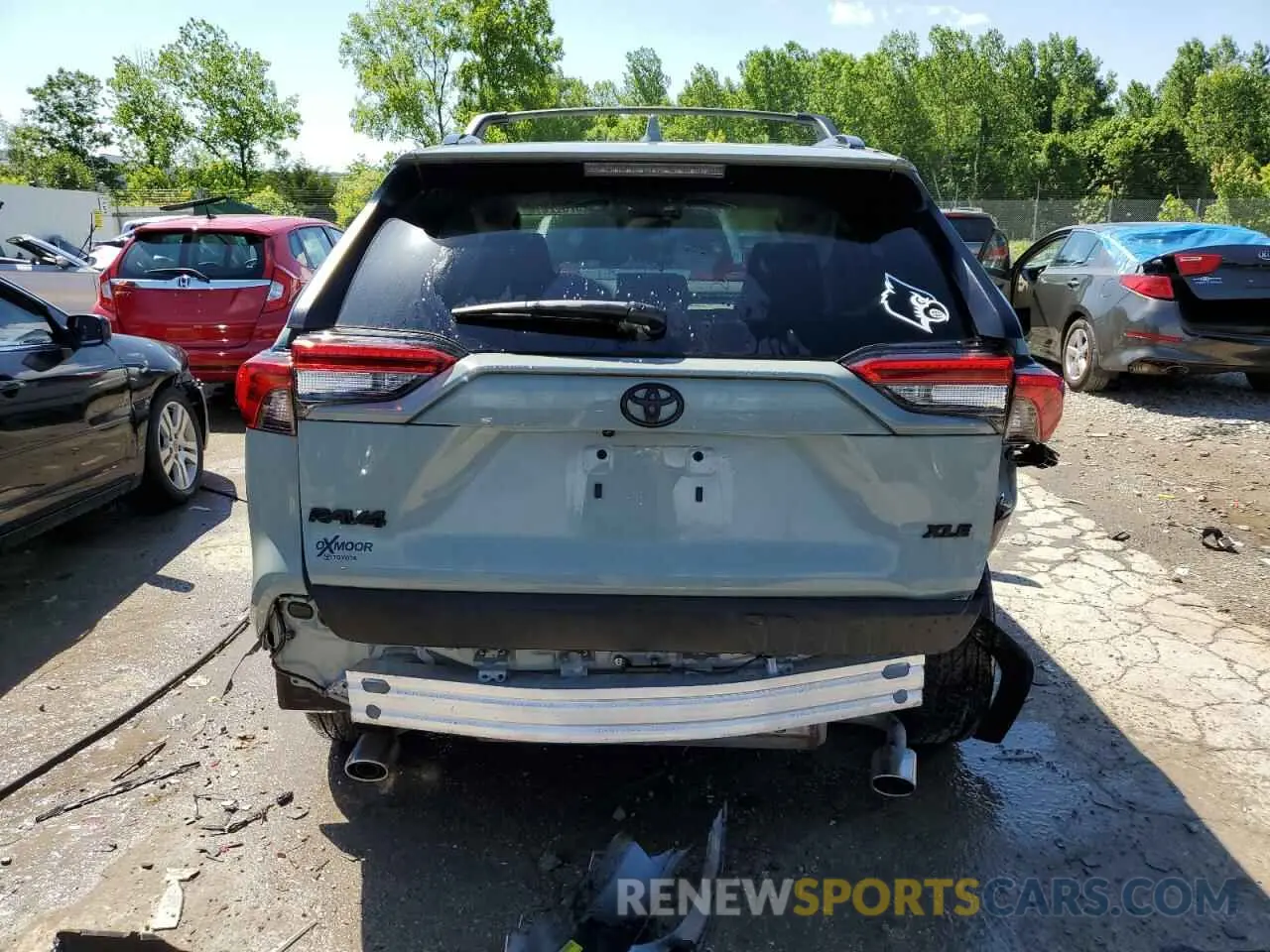 6 Photograph of a damaged car 2T3W1RFVXNW221817 TOYOTA RAV4 2022