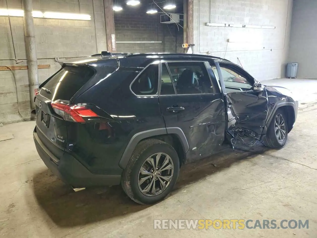 3 Фотография поврежденного автомобиля 4T3B6RFV0NU102027 TOYOTA RAV4 2022