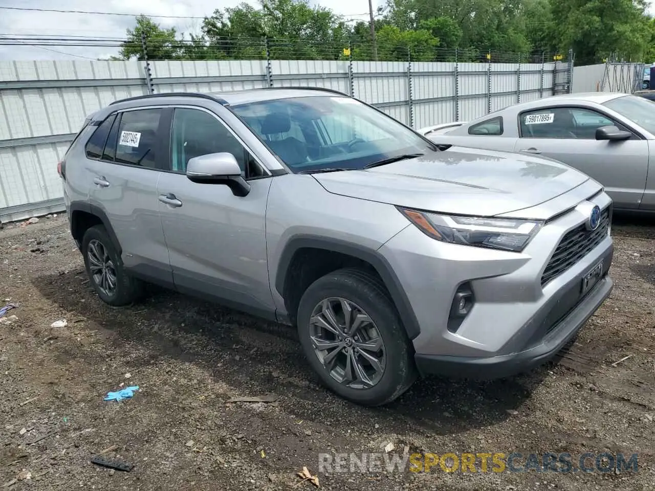 4 Photograph of a damaged car 4T3B6RFV3NU066690 TOYOTA RAV4 2022