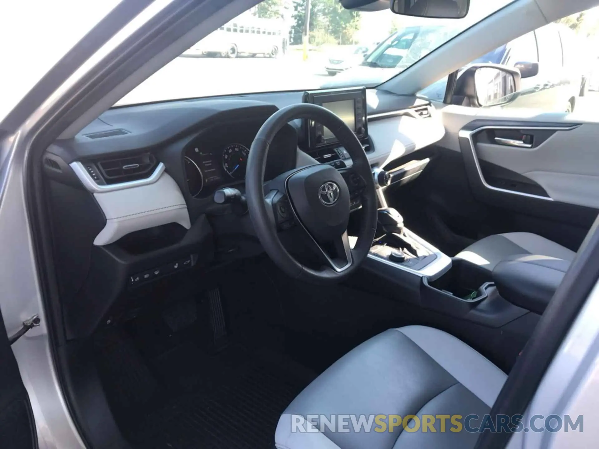 1 Фотография поврежденного автомобиля 4T3B6RFV4NU071672 TOYOTA RAV4 2022