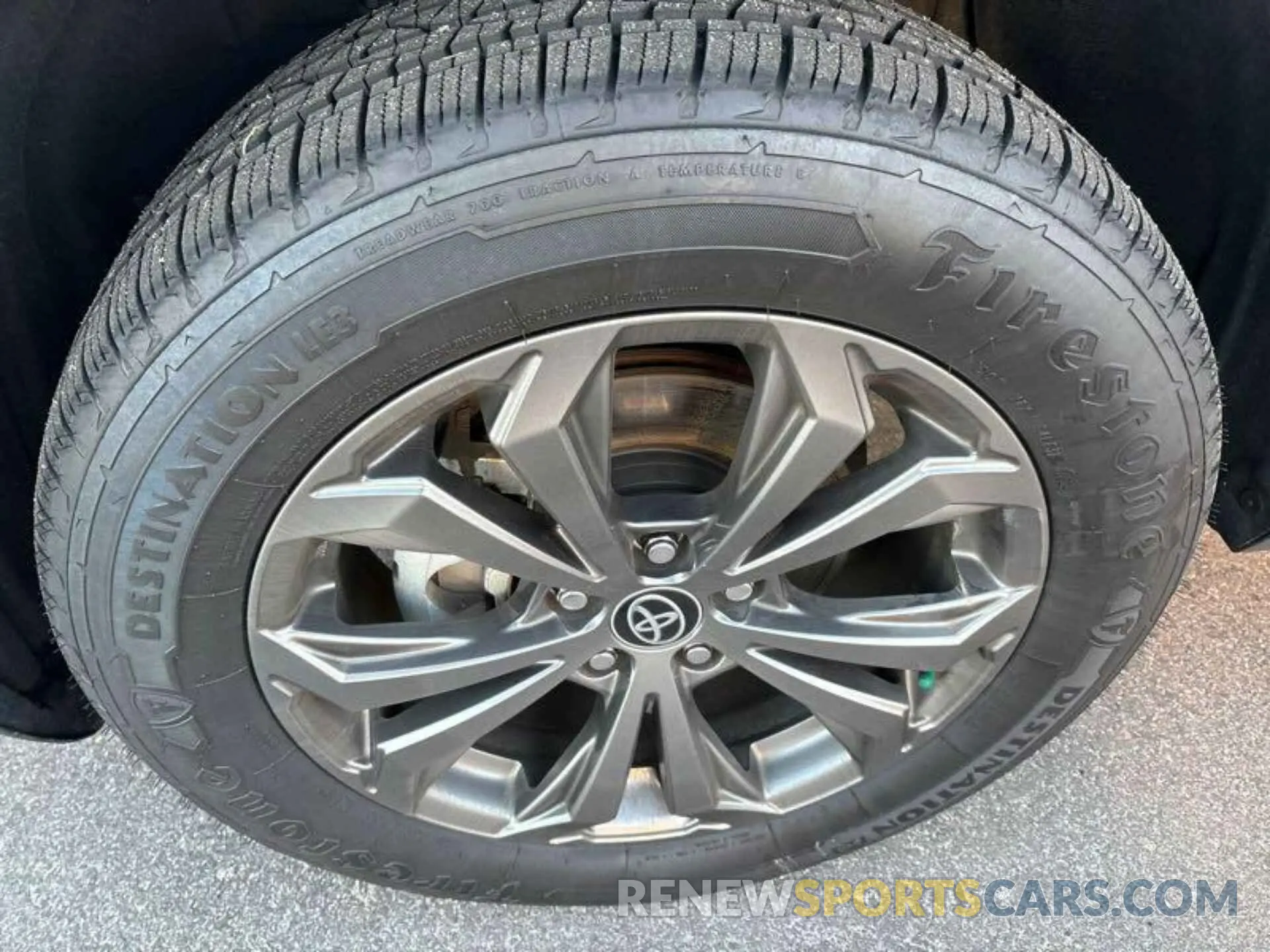 3 Photograph of a damaged car 4T3B6RFV5NU066819 TOYOTA RAV4 2022
