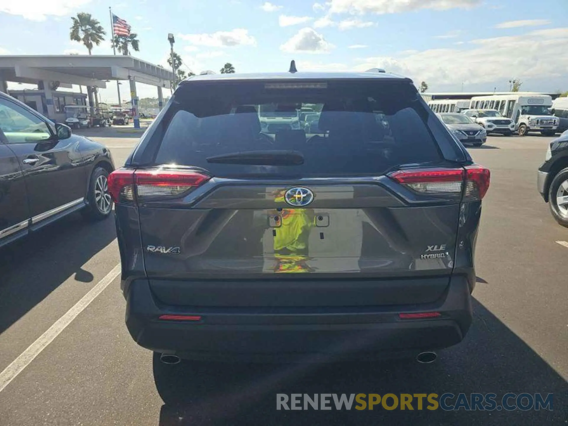 11 Photograph of a damaged car 4T3B6RFV6NU066179 TOYOTA RAV4 2022